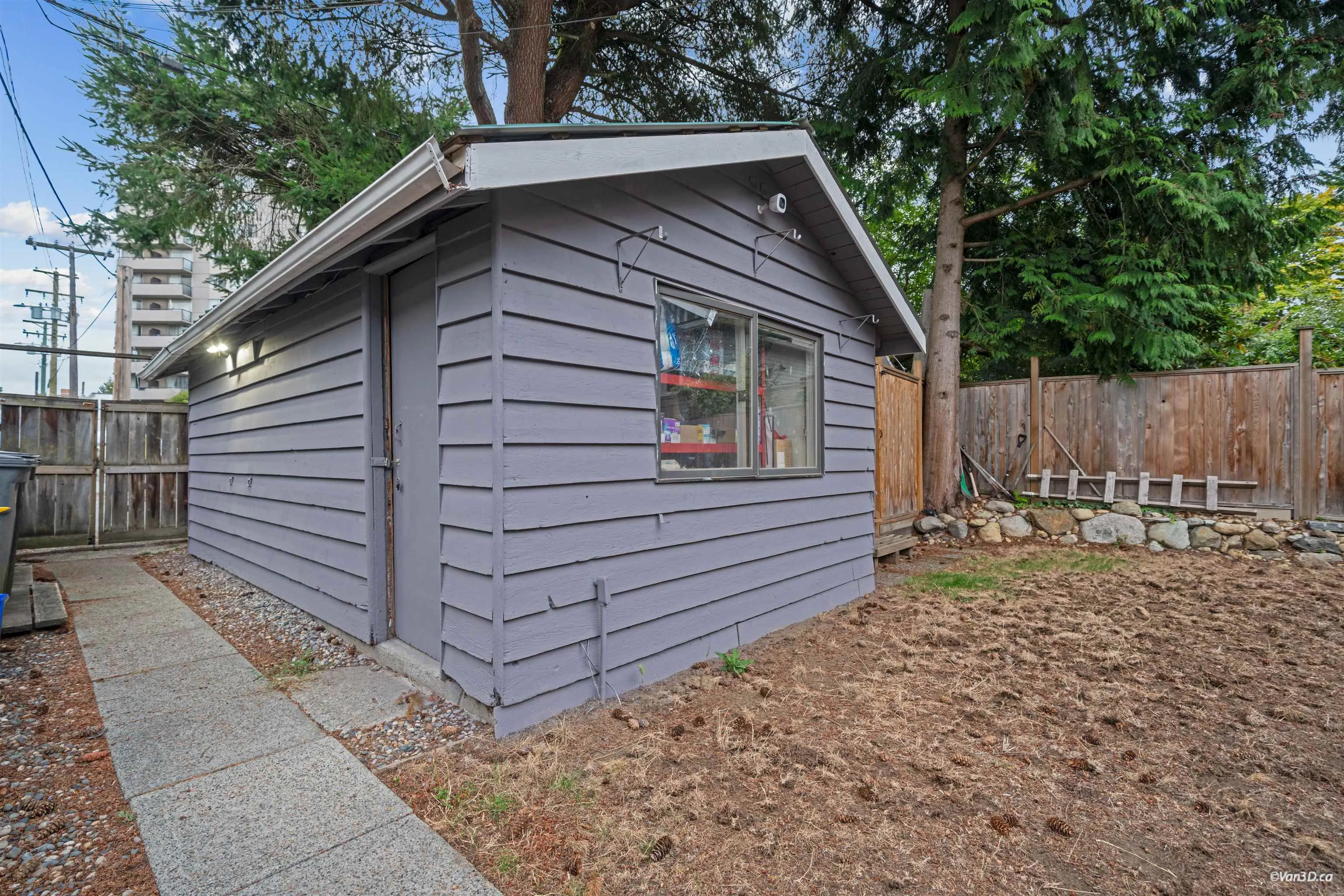 2343 W 45th Avenue
