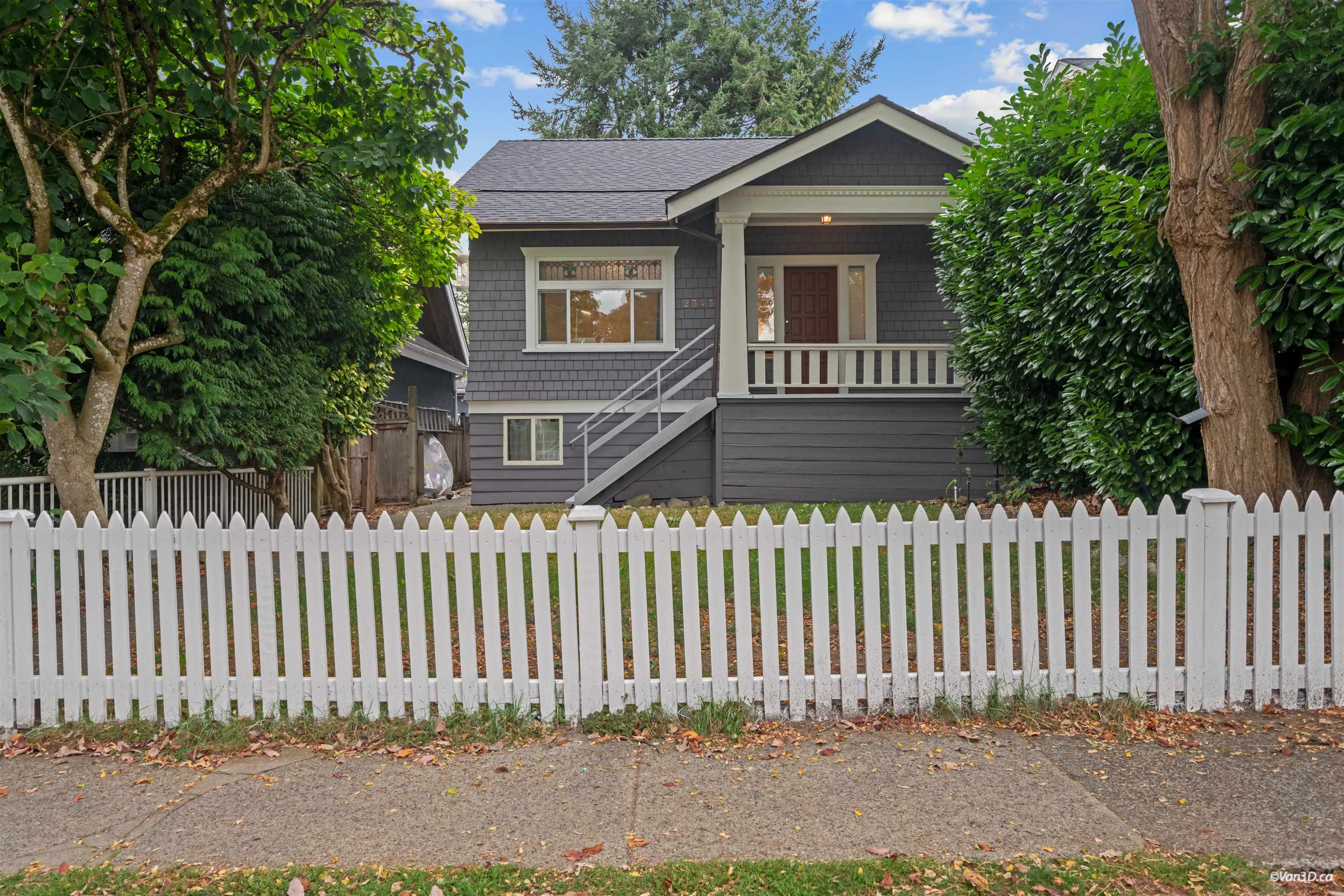 2343 W 45th Avenue
