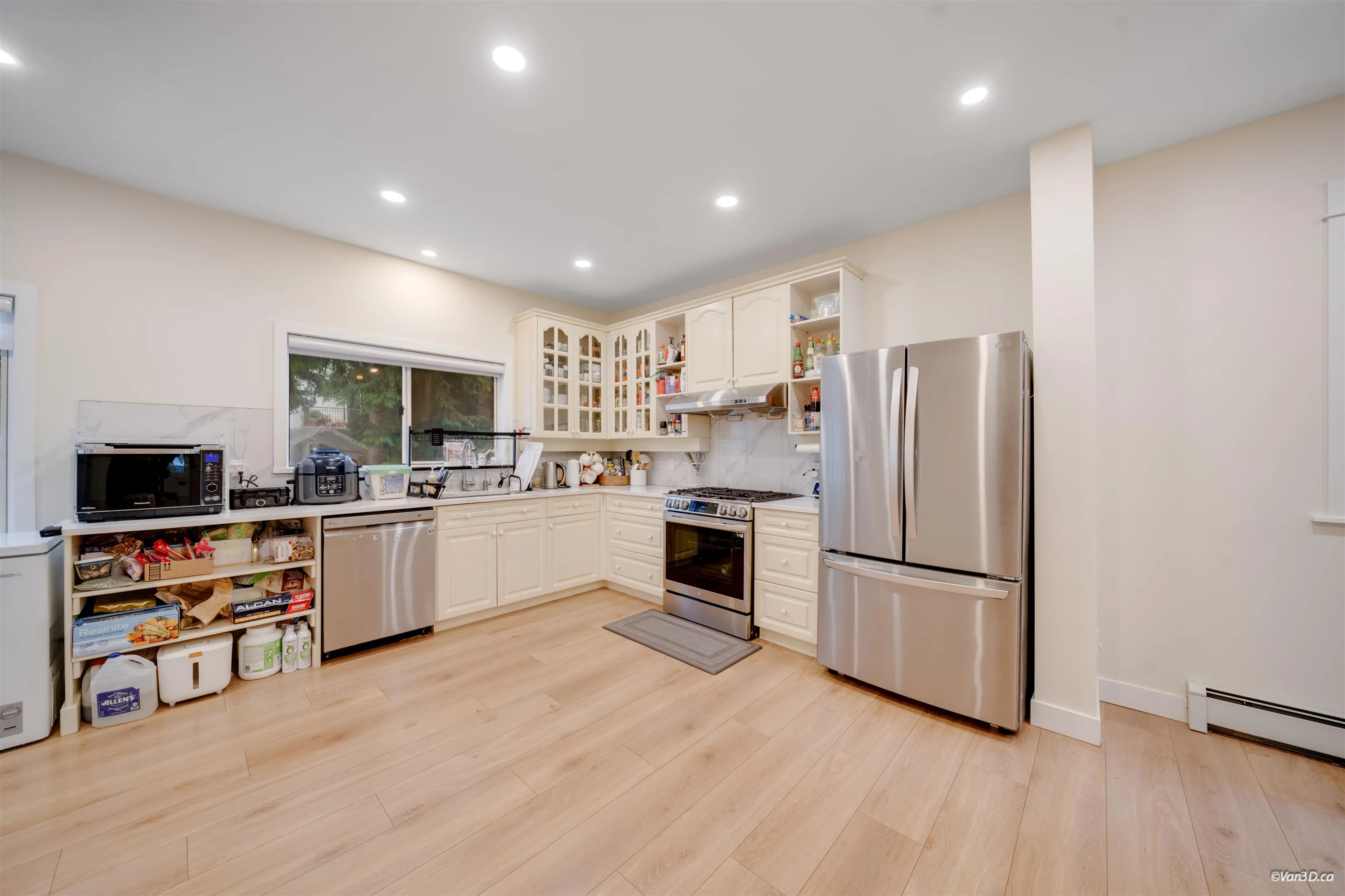 2343 W 45th Avenue