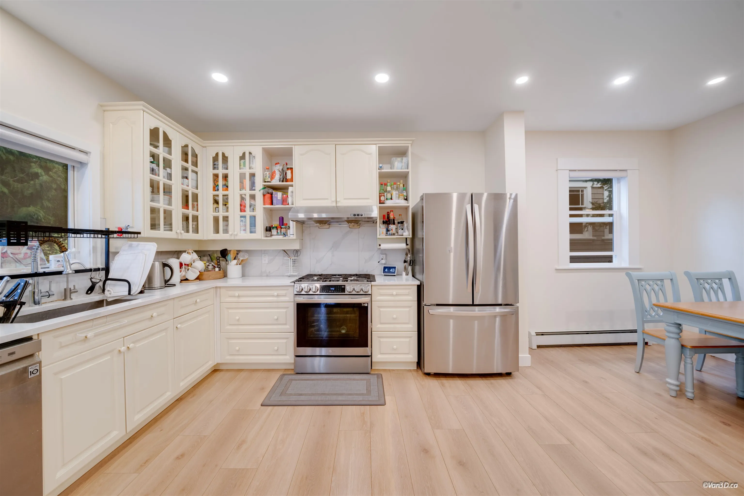 2343 W 45th Avenue
