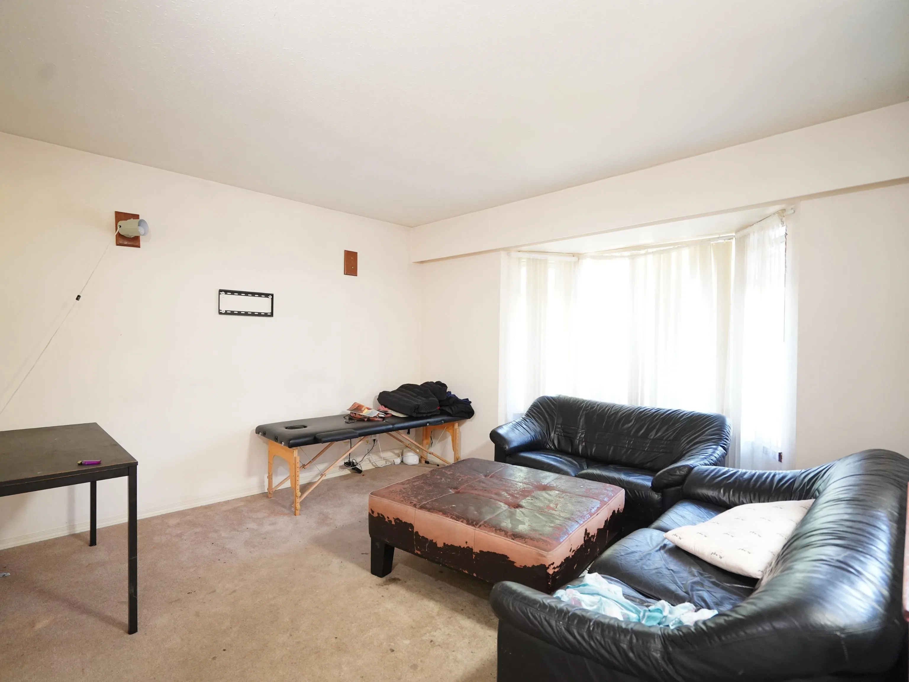 13870 Laurel Drive