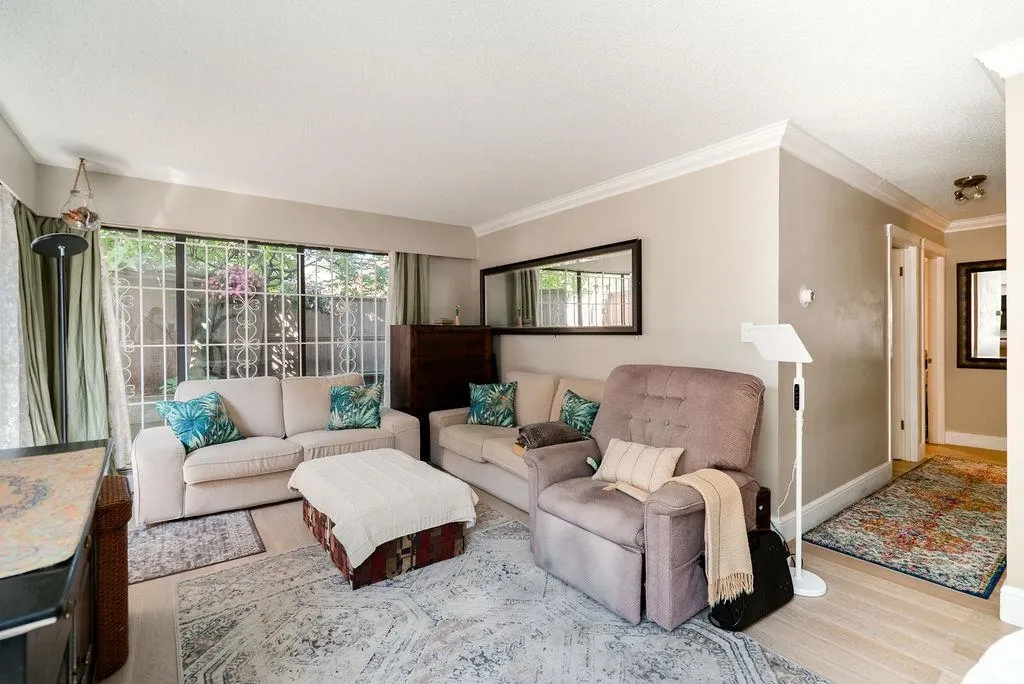 2190 W 8th Avenue #102