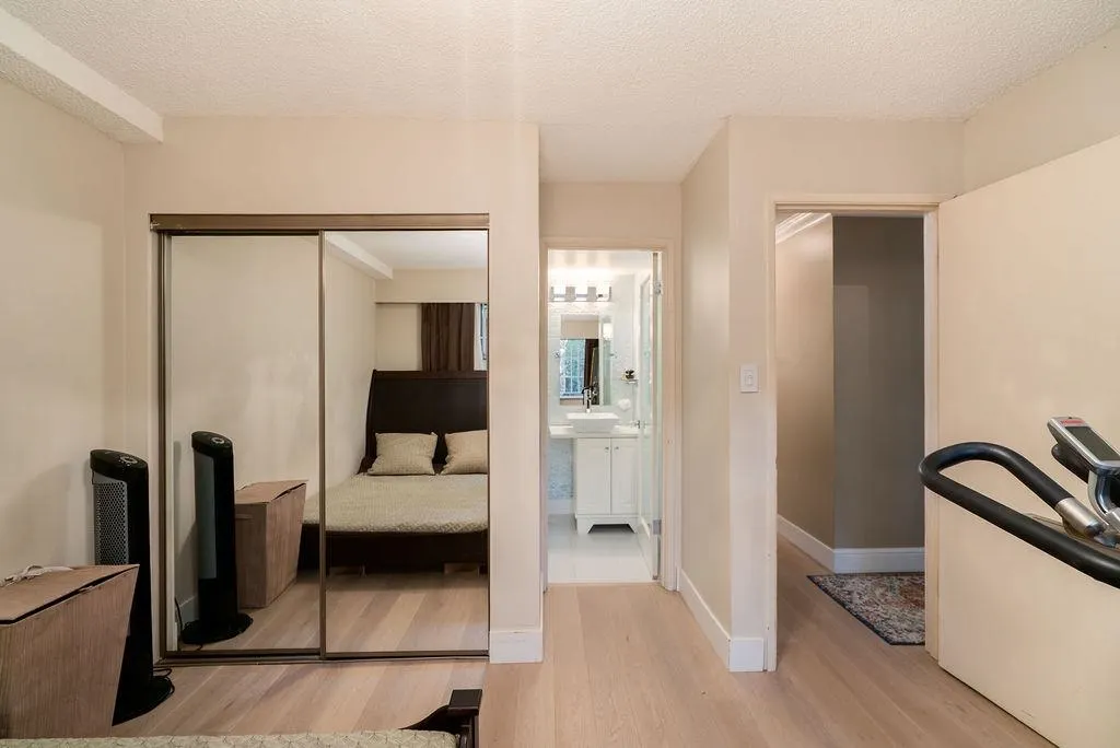 2190 W 8th Avenue #102
