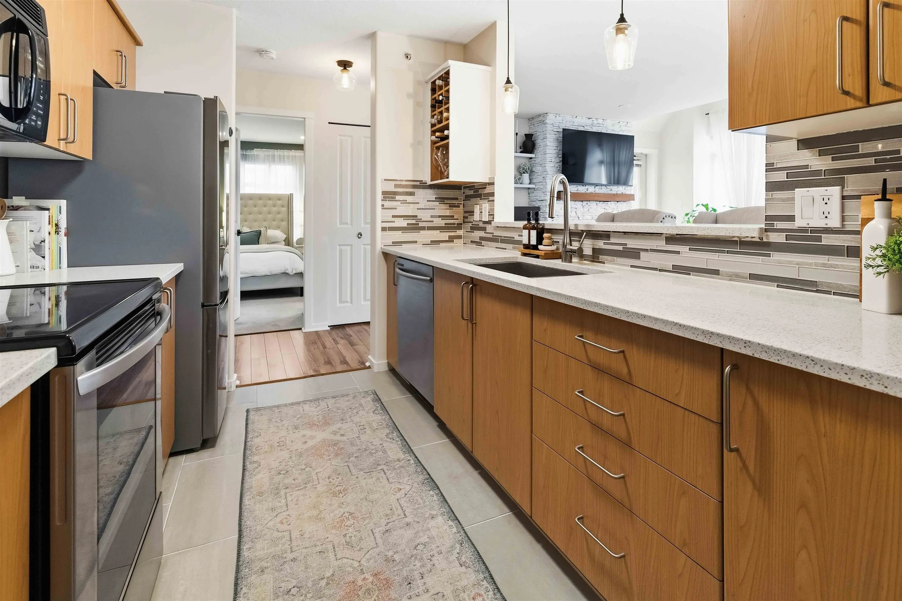 3142 St Johns Street #401
