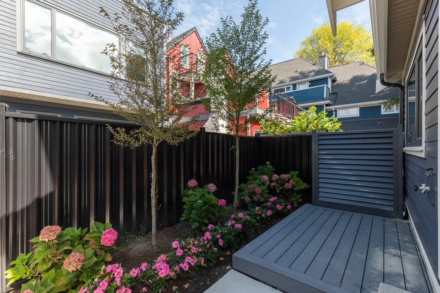 22 W 14th Avenue