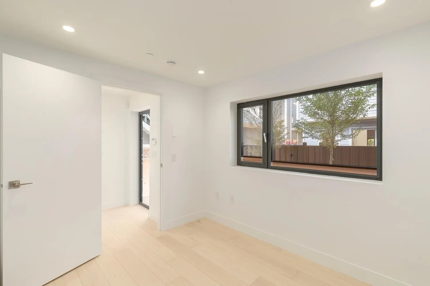 22 W 14th Avenue