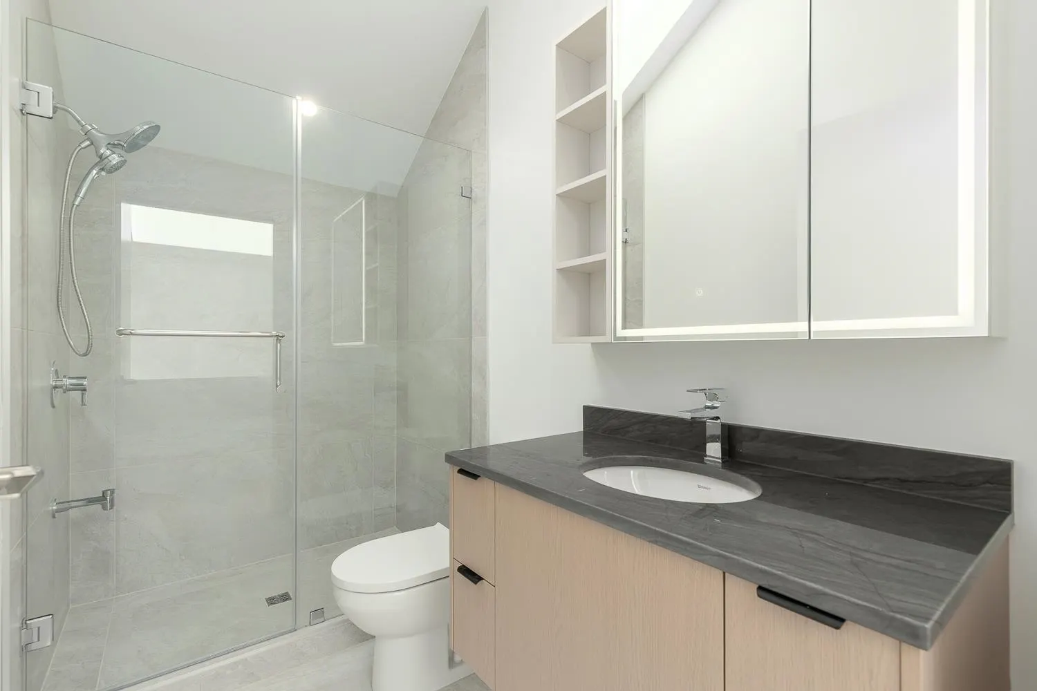 22 W 14th Avenue