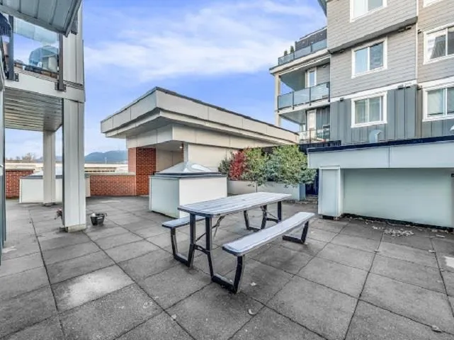 2180 Kelly Avenue #4301