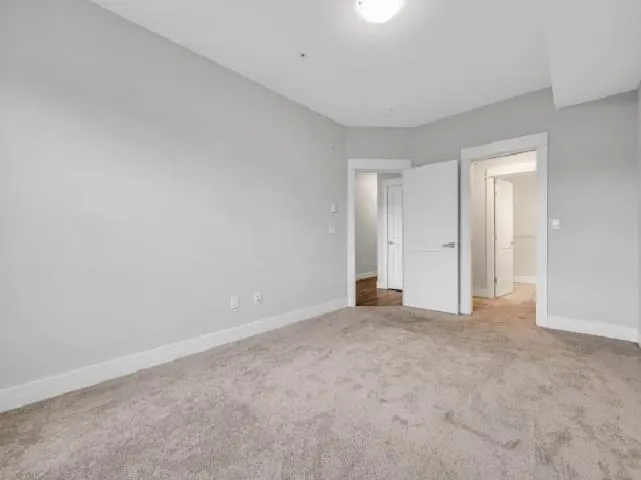 2180 Kelly Avenue #4301