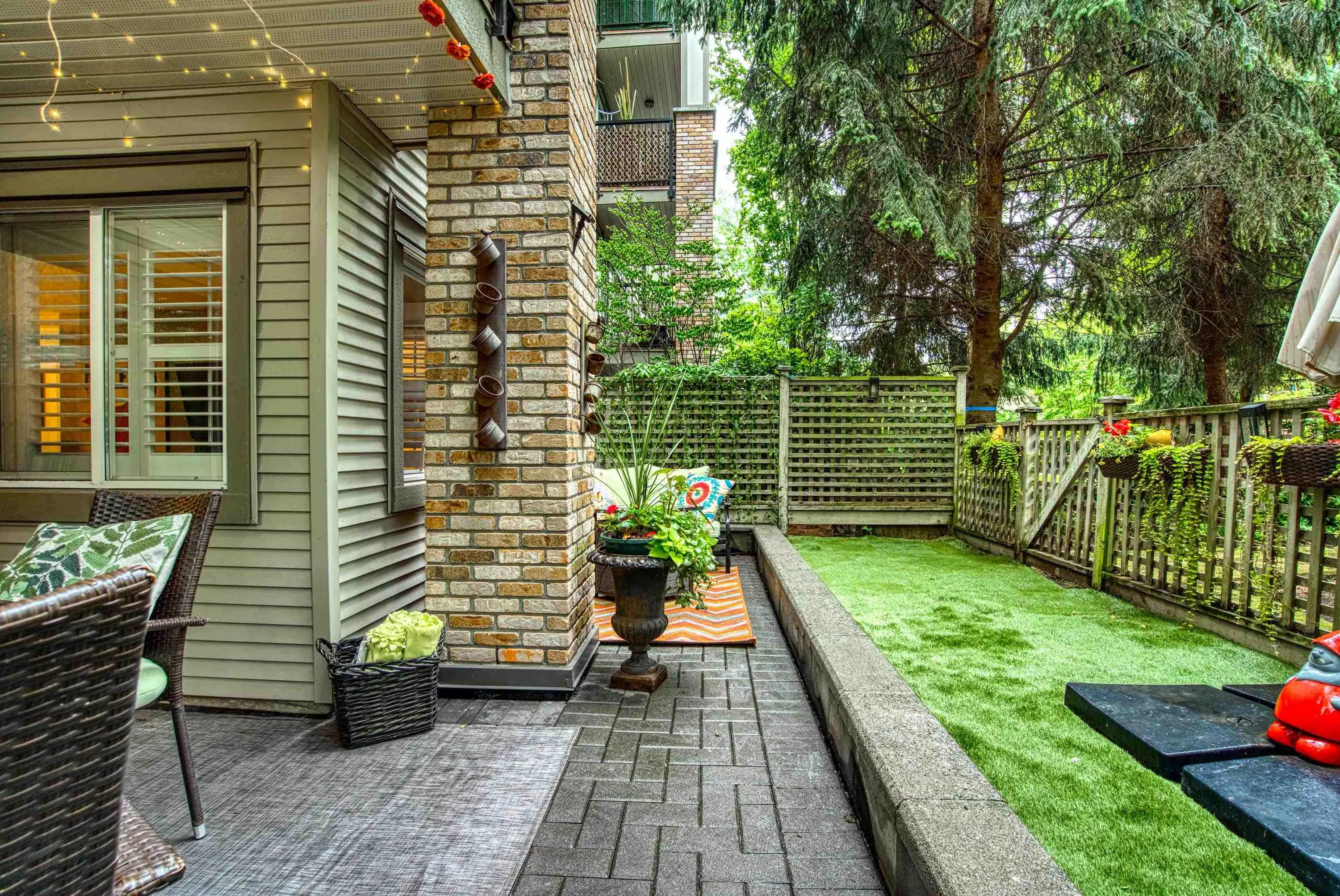8717 160 Street #209