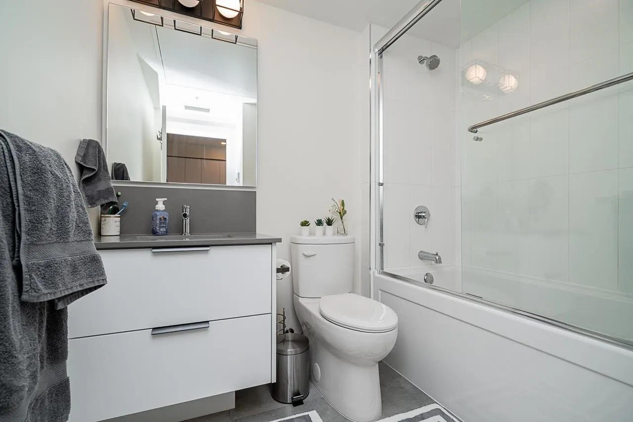 7920 206 Street #515