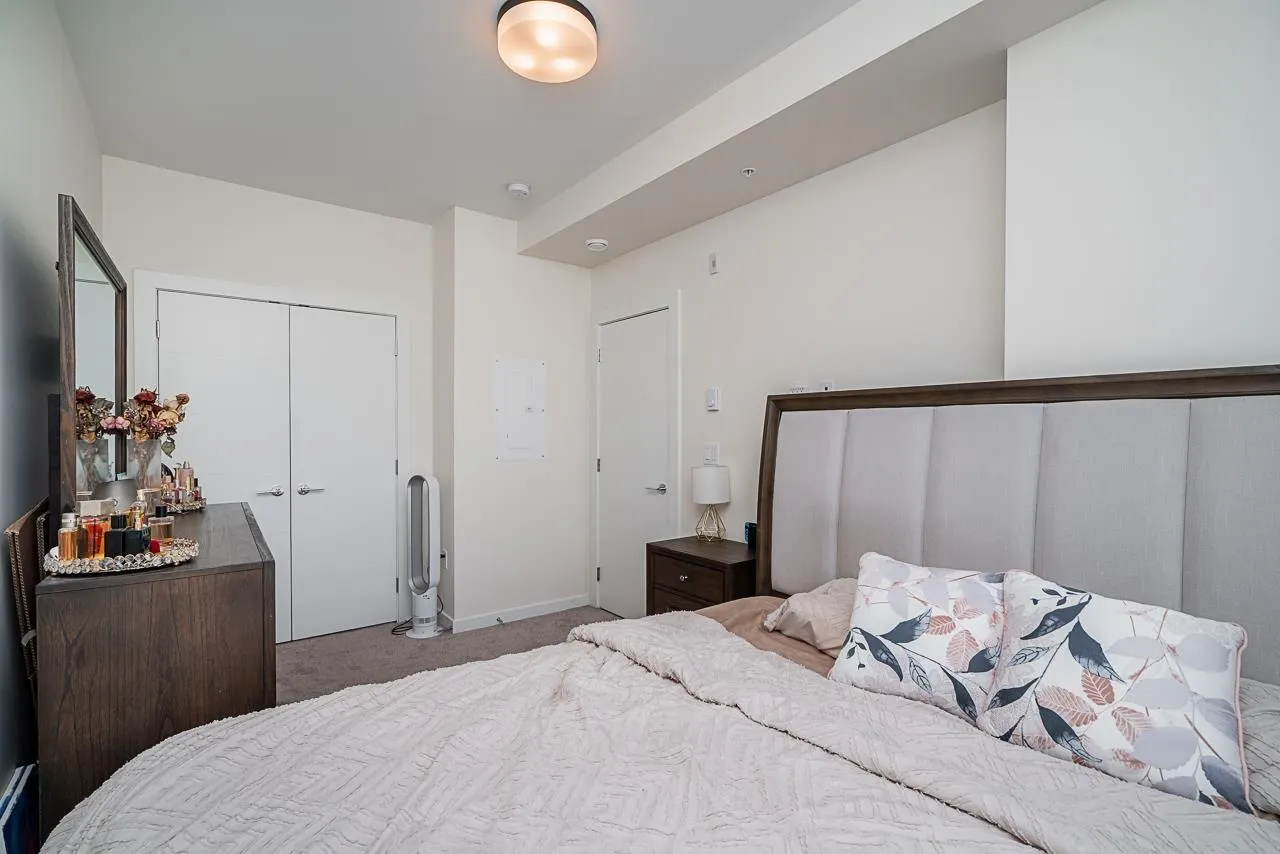 7920 206 Street #515