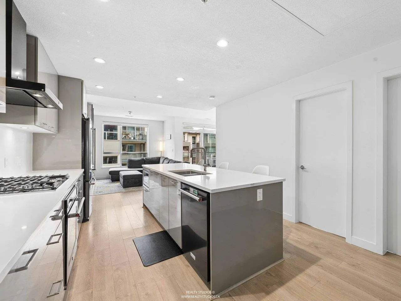 3581 Ross Drive #405