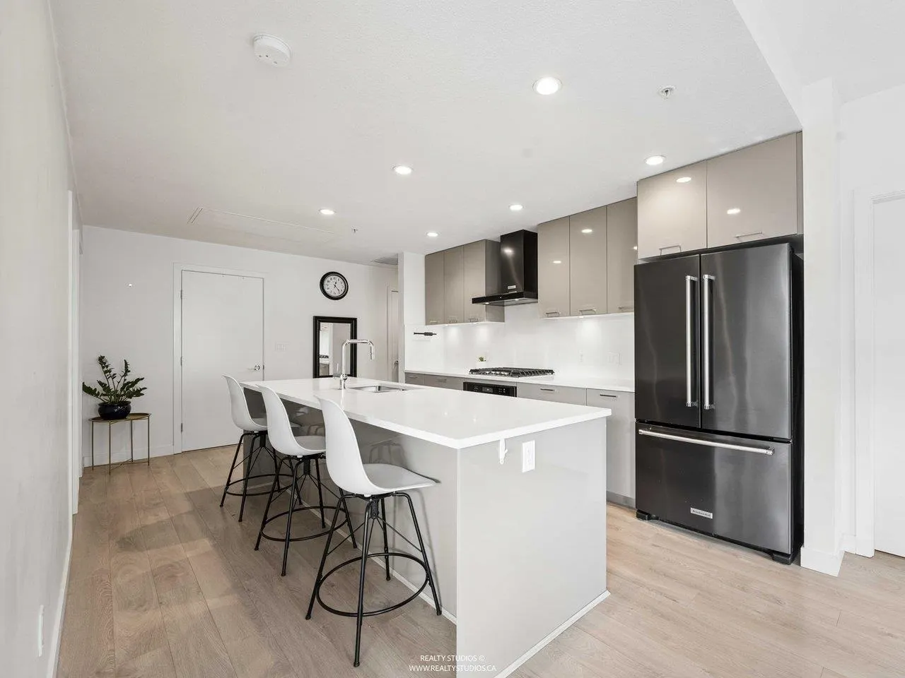 3581 Ross Drive #405