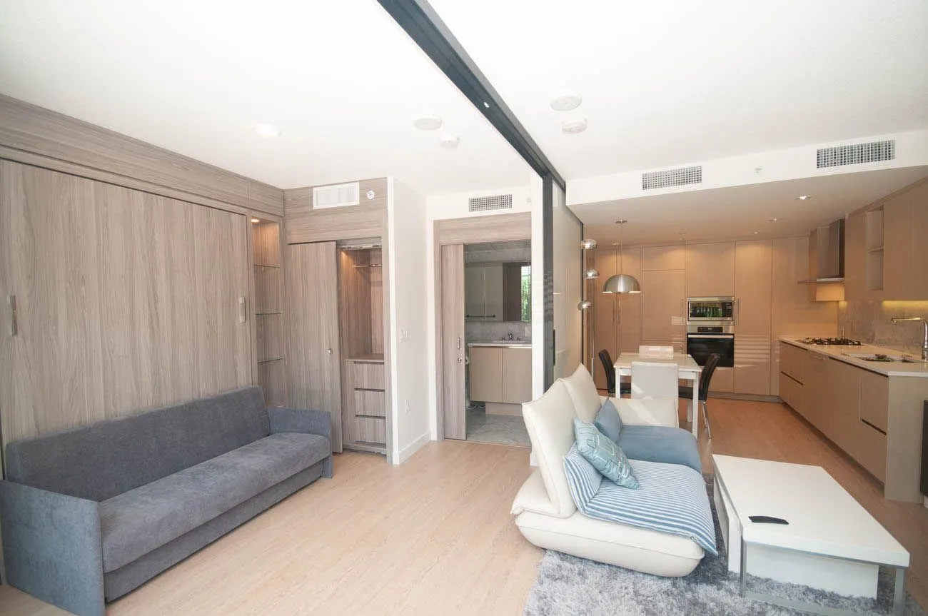 89 Nelson Street #202