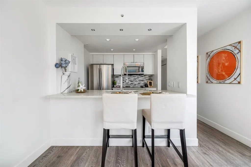 1200 Alberni Street #9xx