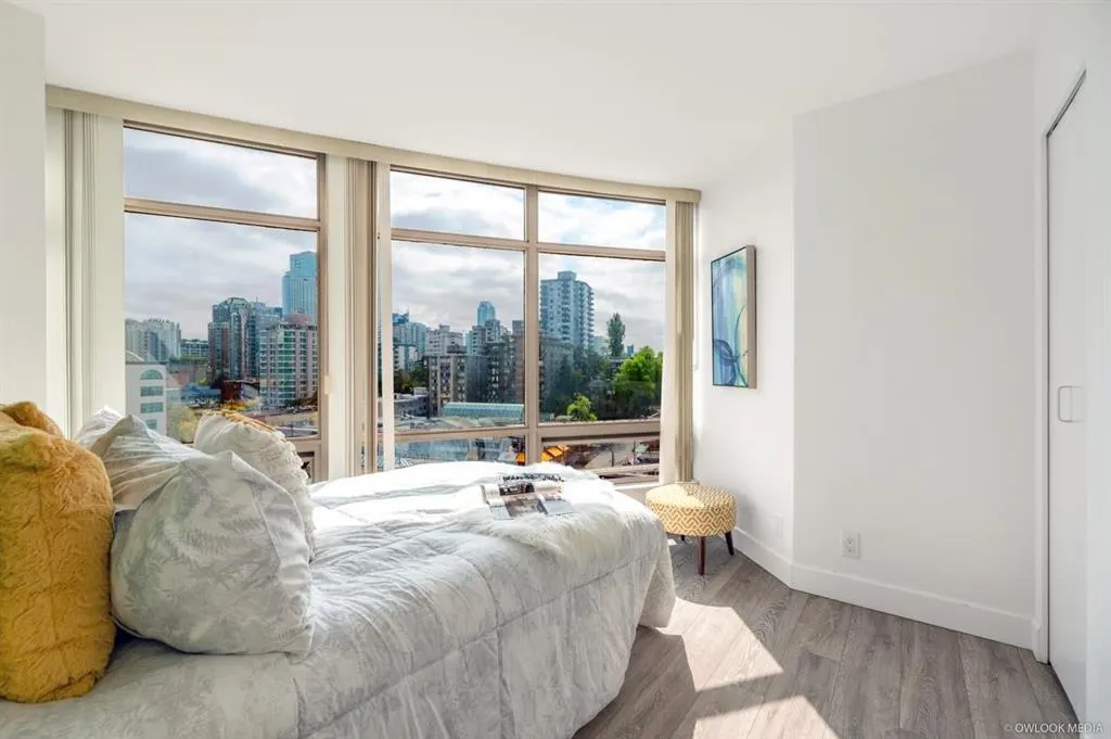 1200 Alberni Street #9xx