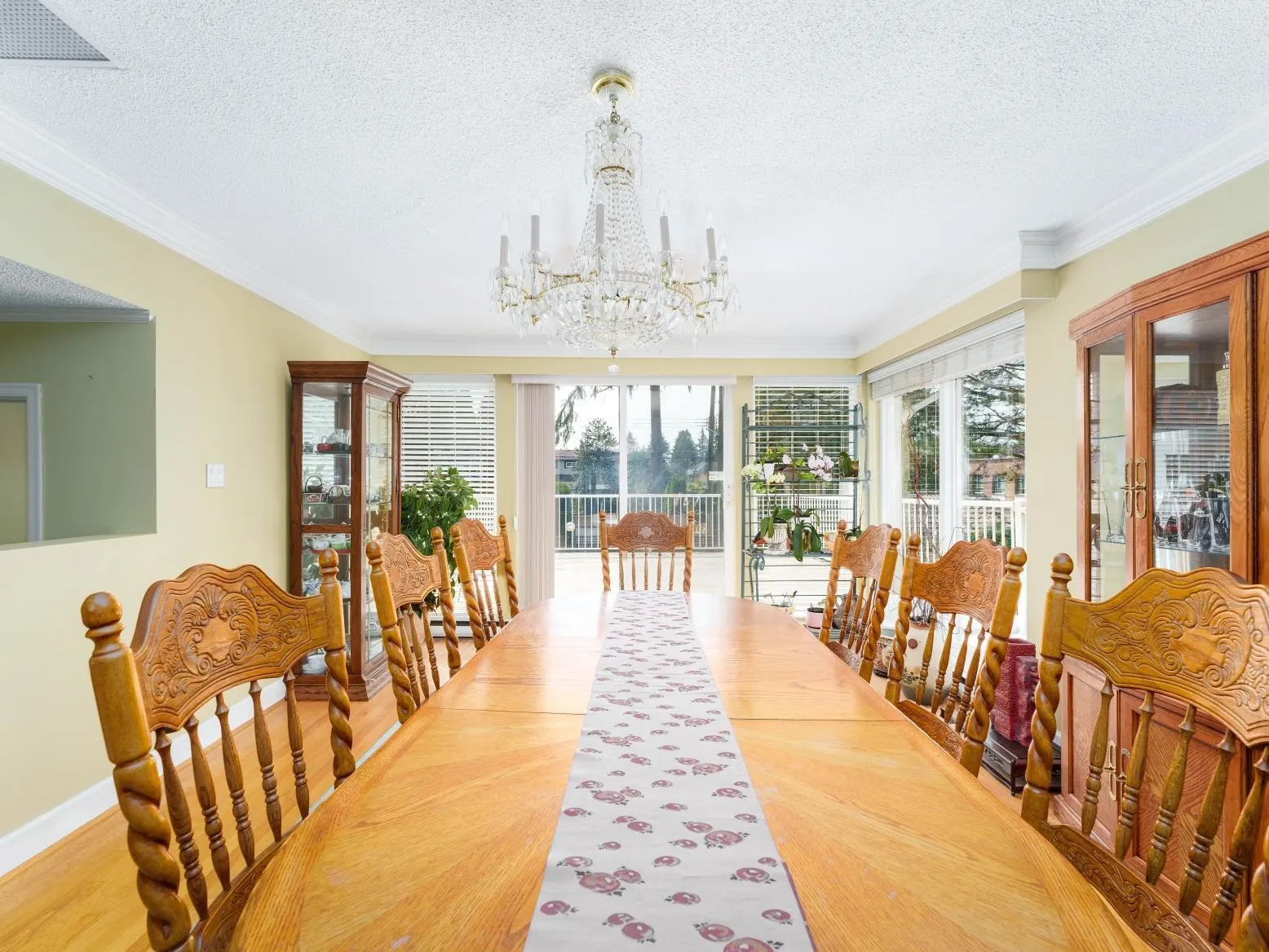 1450 W 40th Avenue