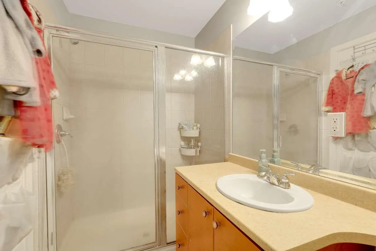 15380 102a Avenue #229