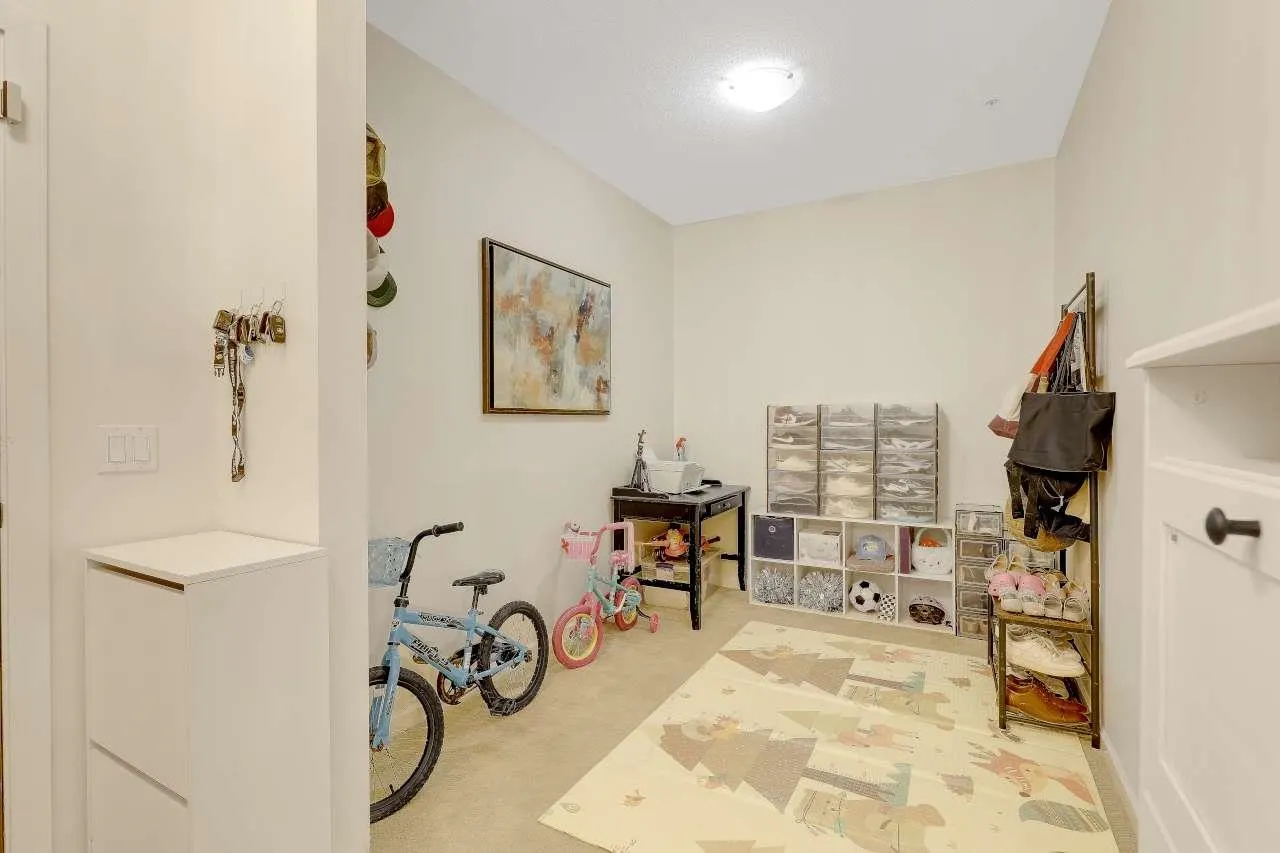 15380 102a Avenue #229
