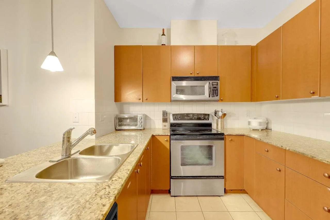 15380 102a Avenue #229