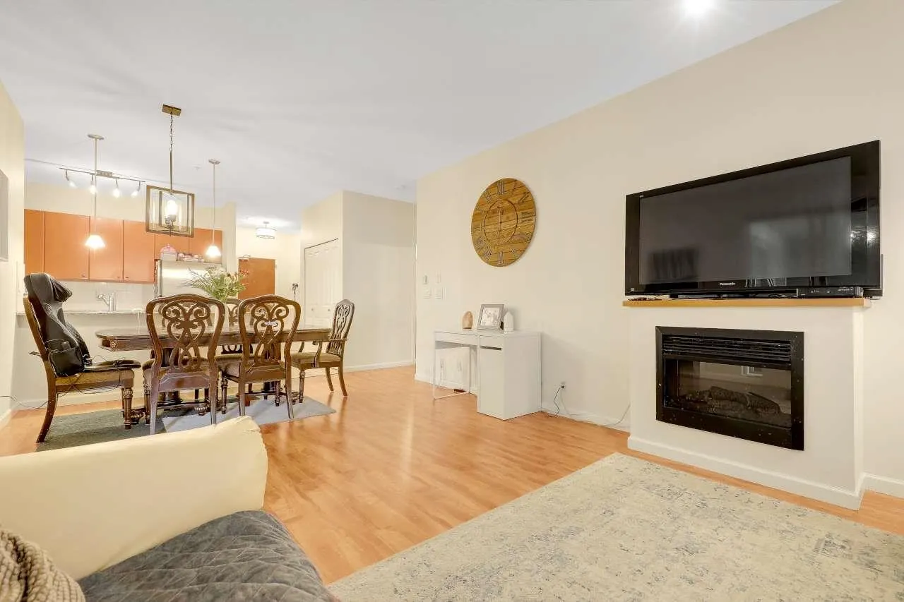 15380 102a Avenue #229
