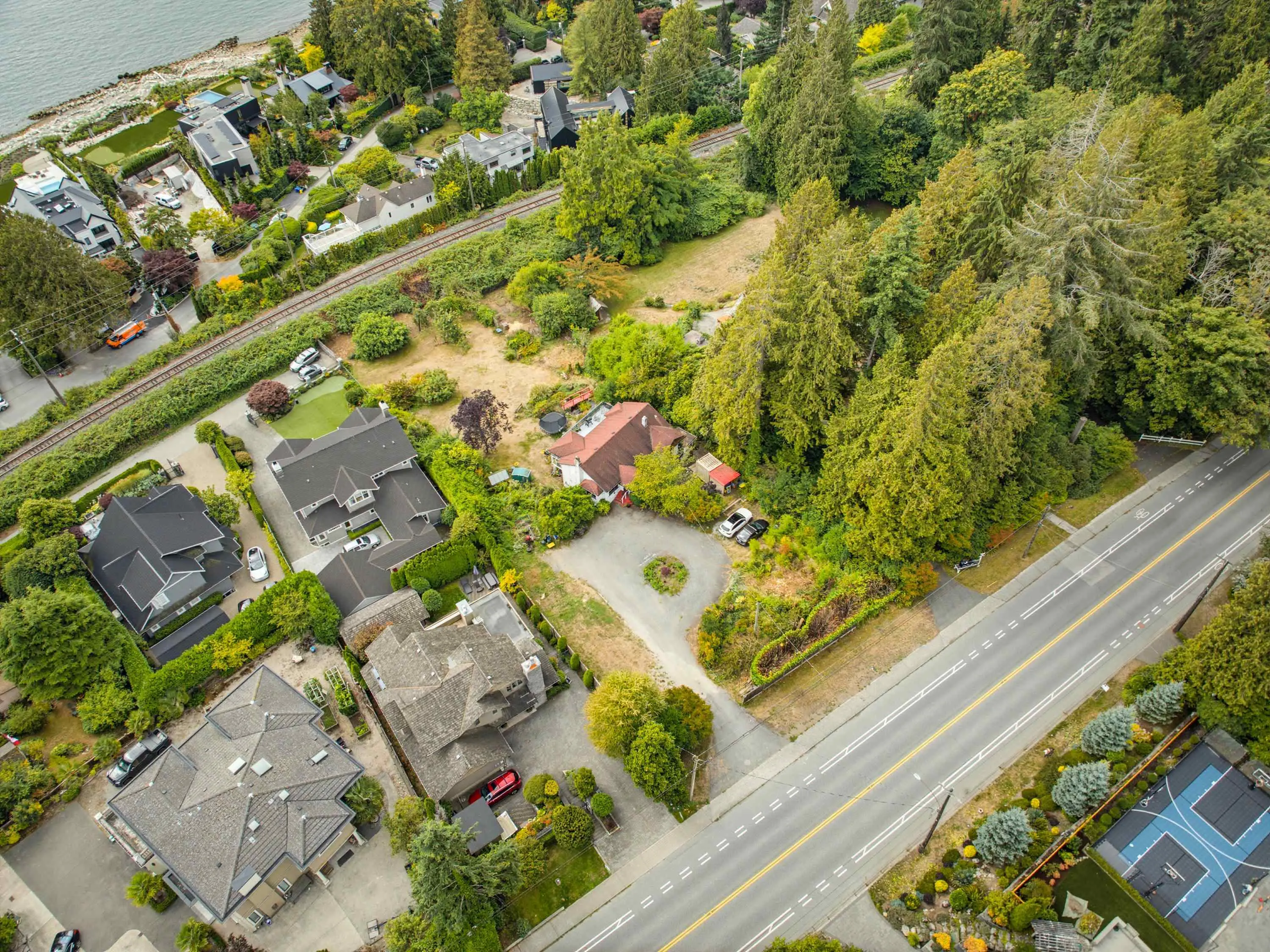 2820 Marine Drive