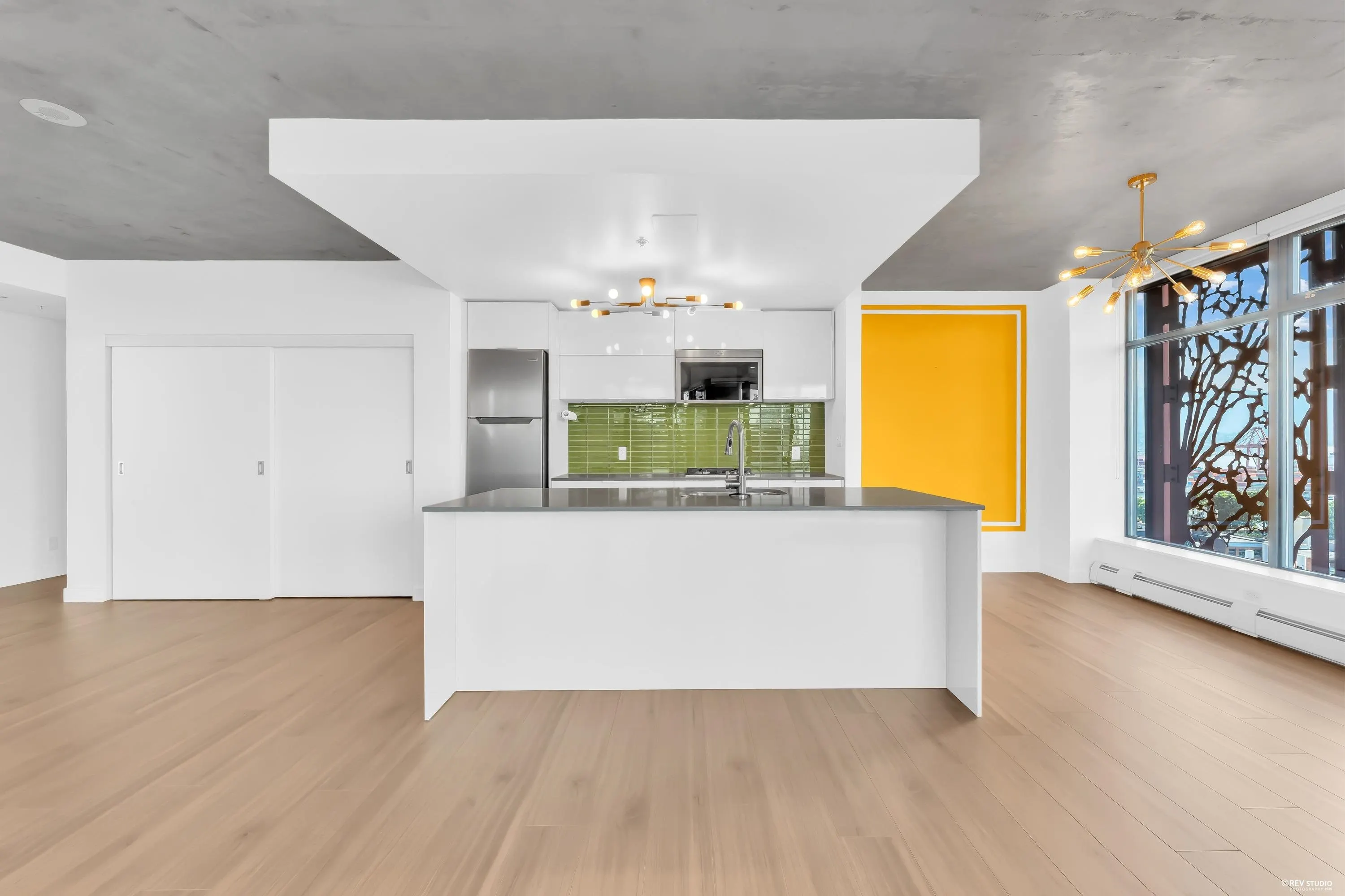 128 W Cordova Street #1806