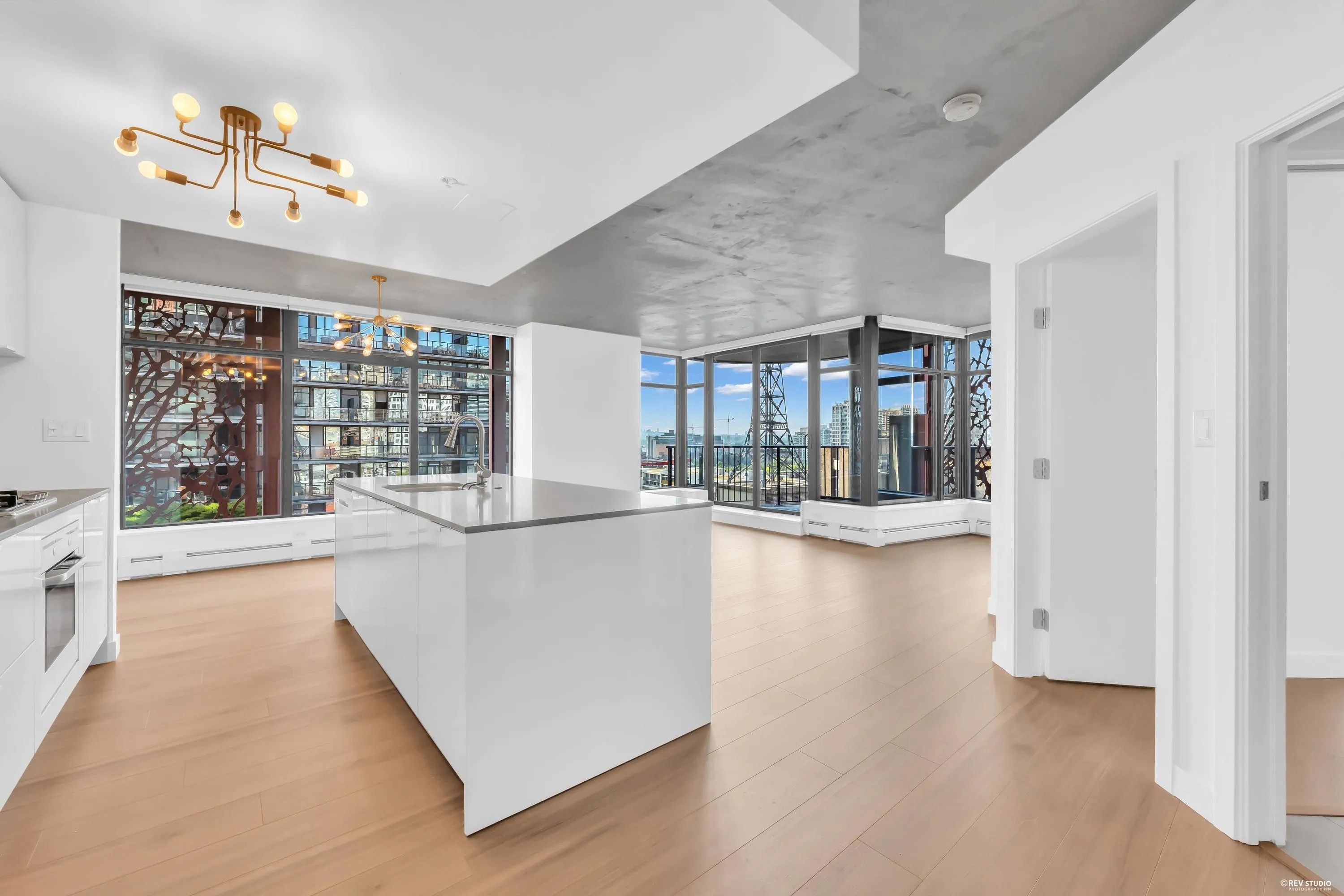128 W Cordova Street #1806