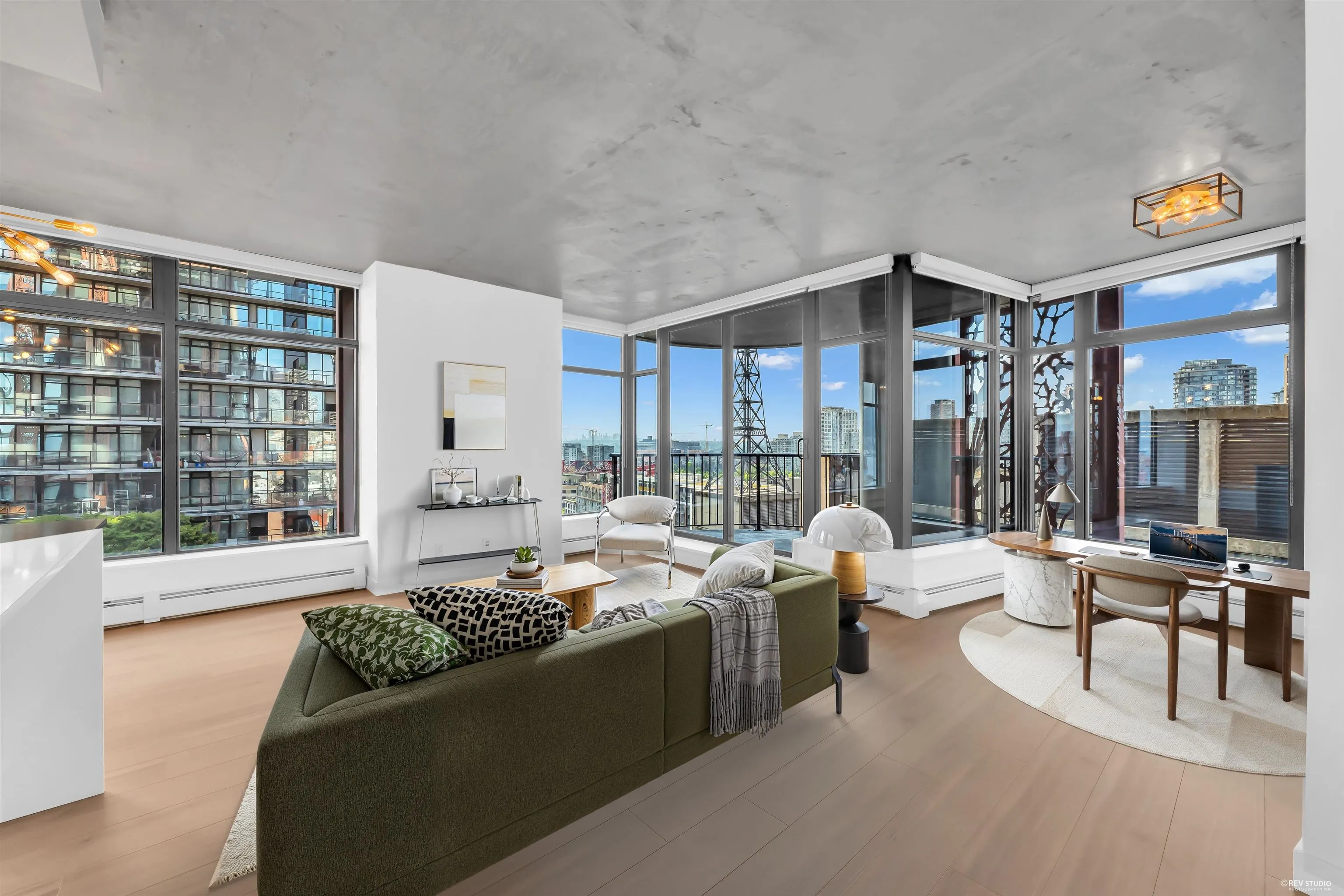 128 W Cordova Street #1806