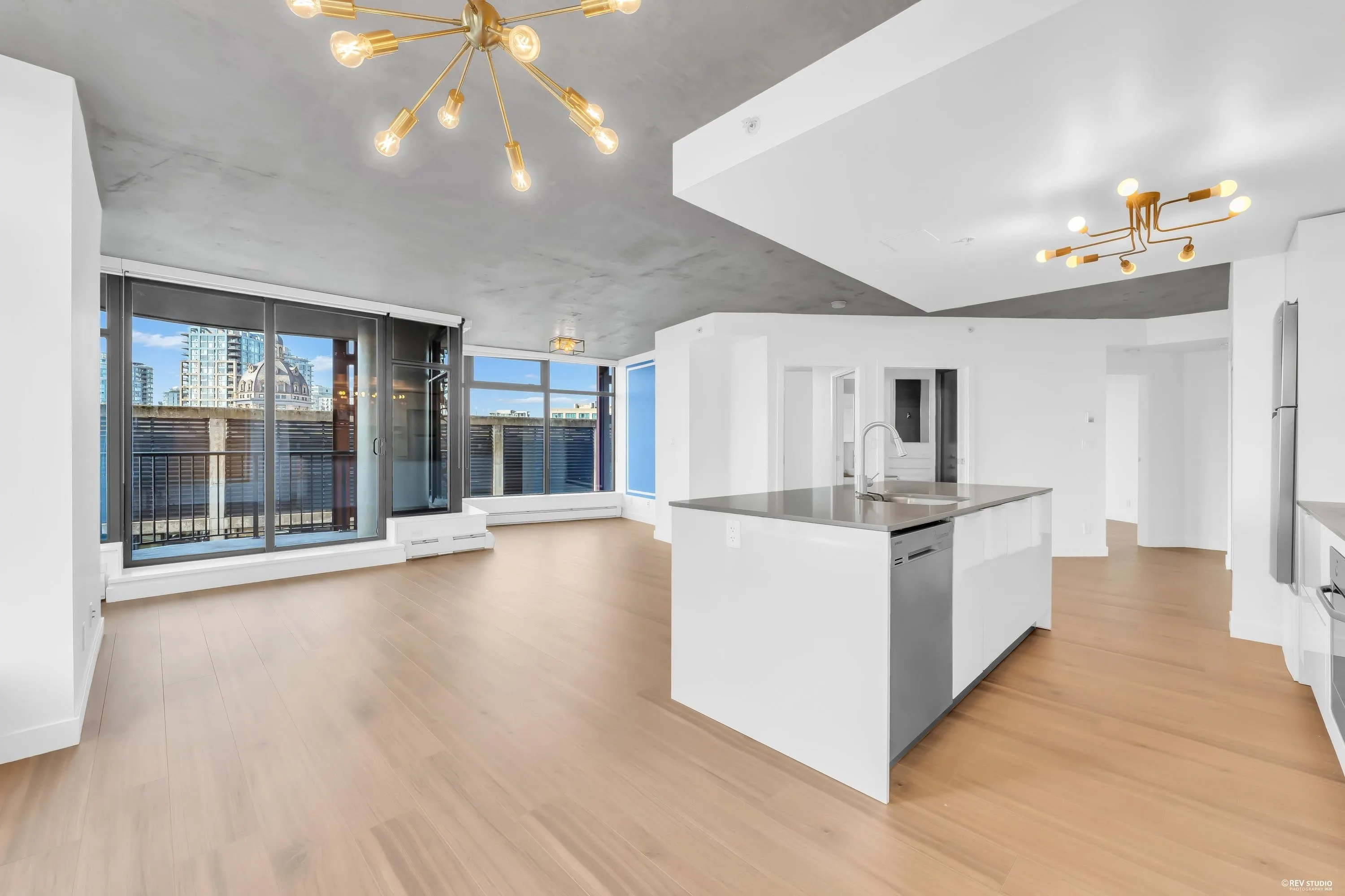128 W Cordova Street #1806