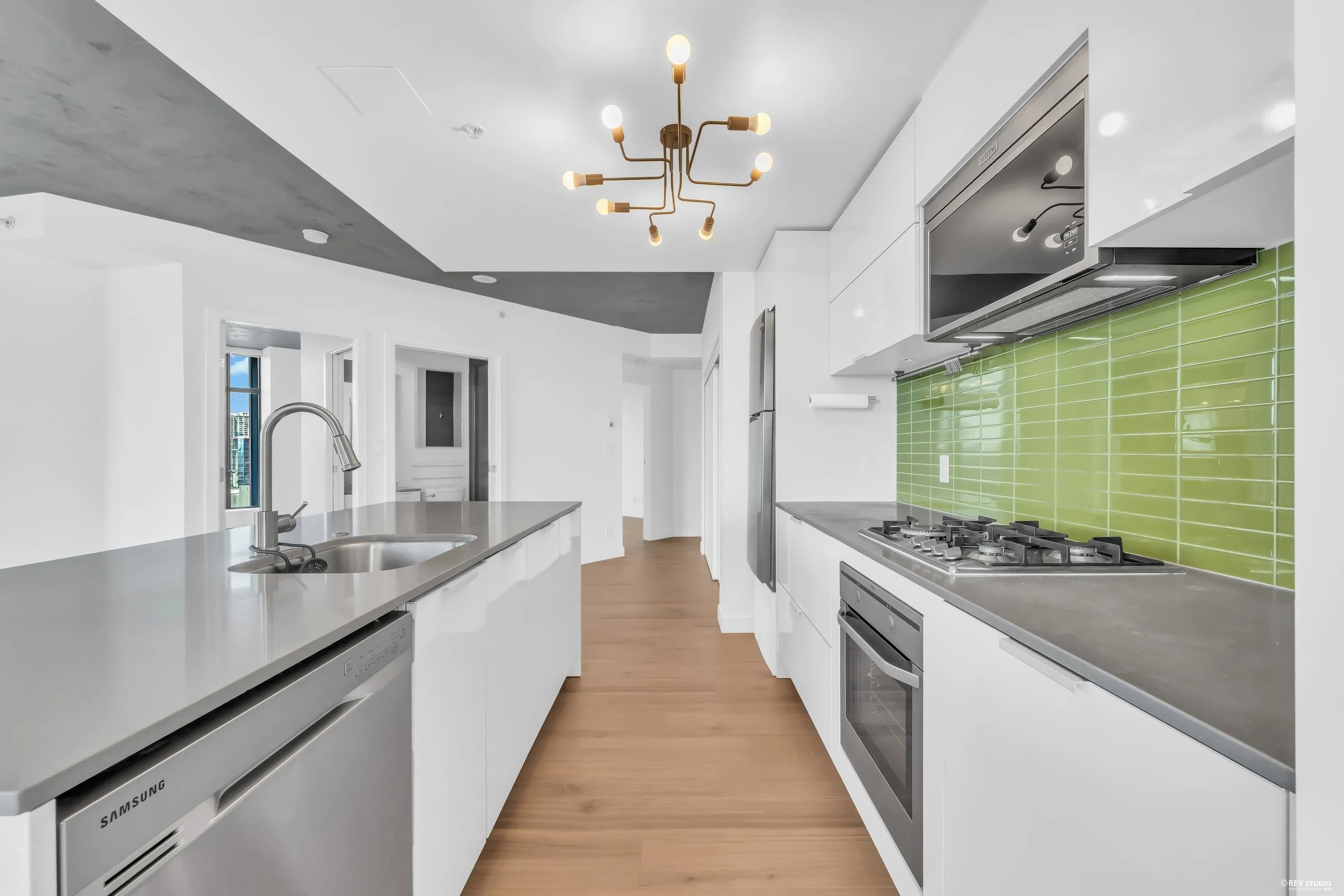 128 W Cordova Street #1806
