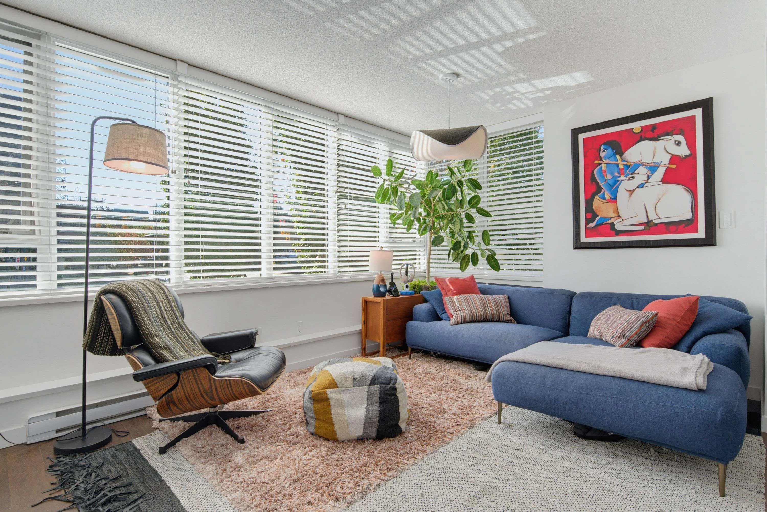 445 W 2nd Avenue #211