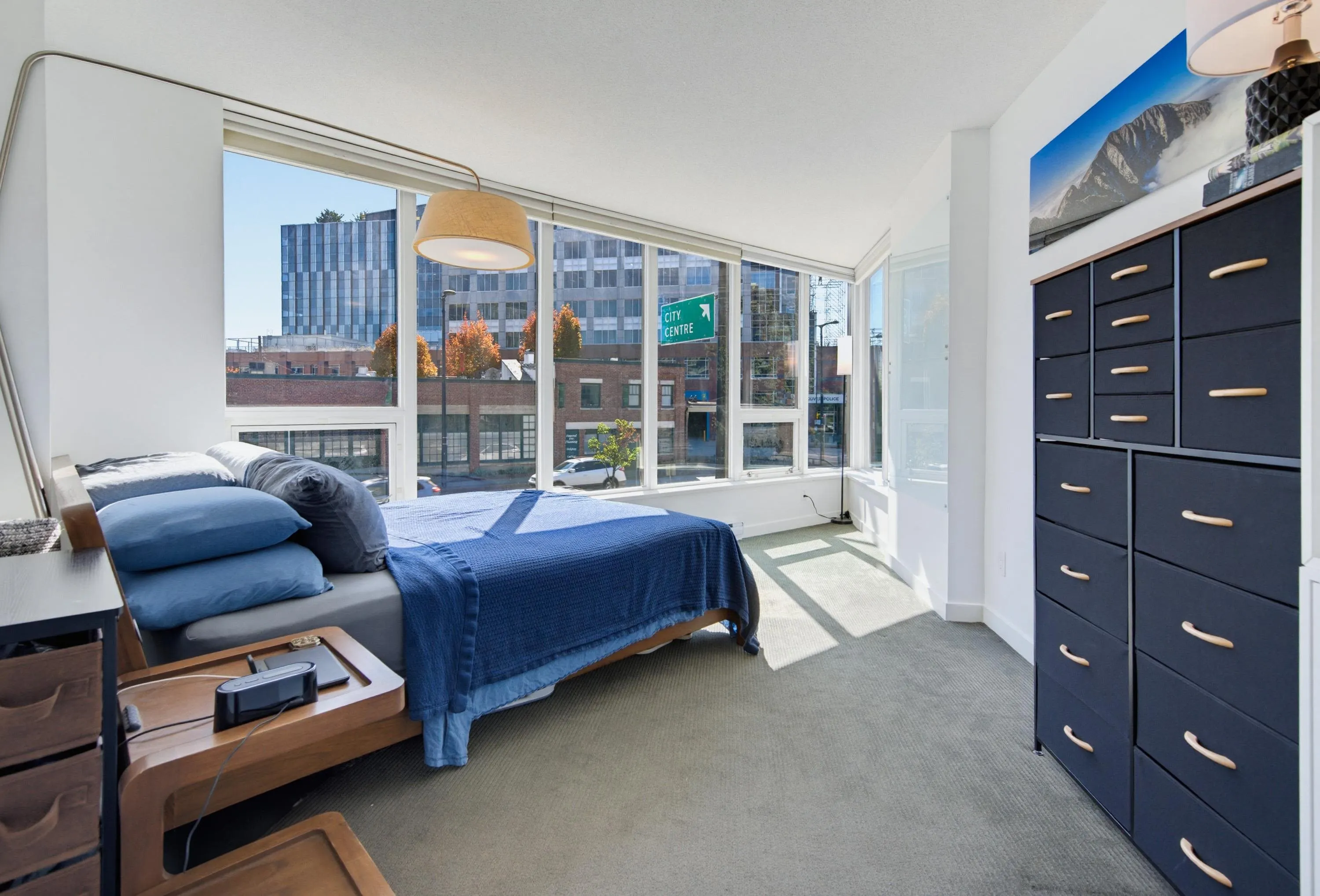 445 W 2nd Avenue #211