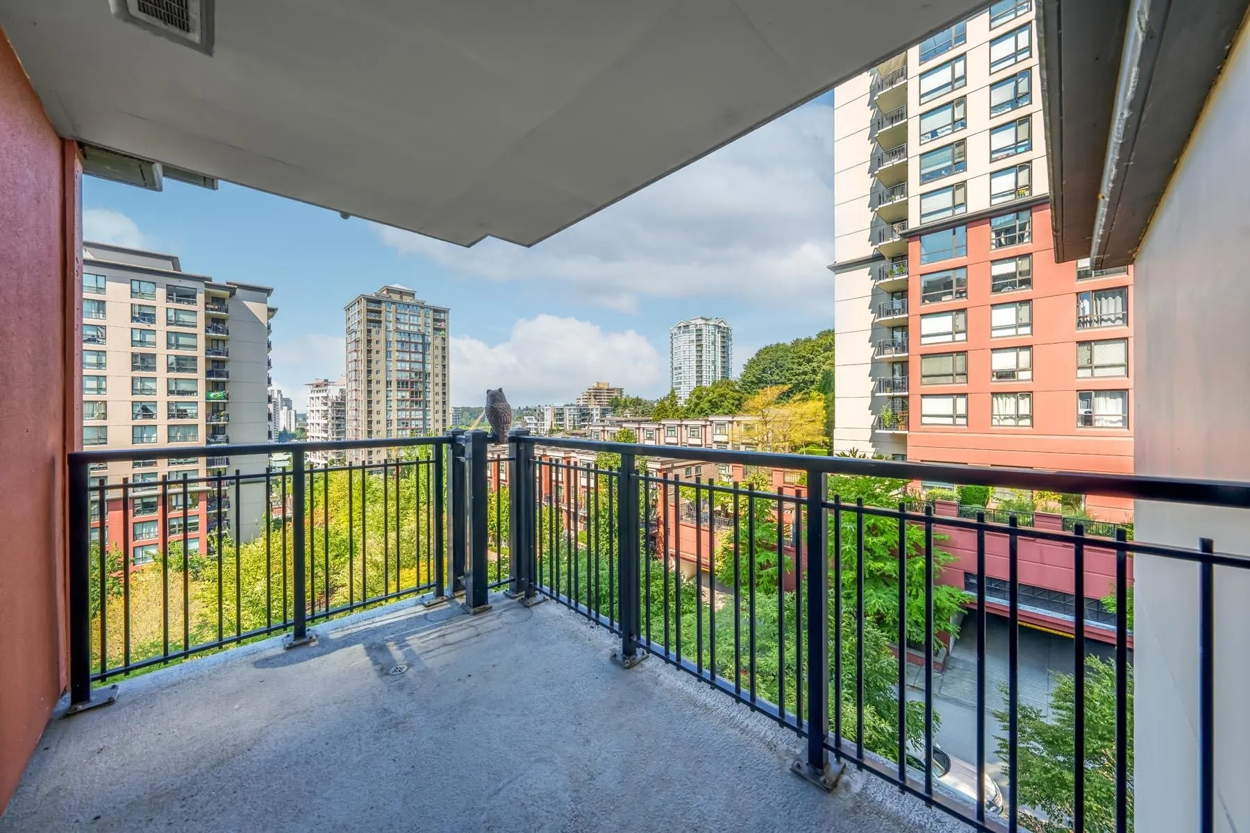 813 Agnes Street #601