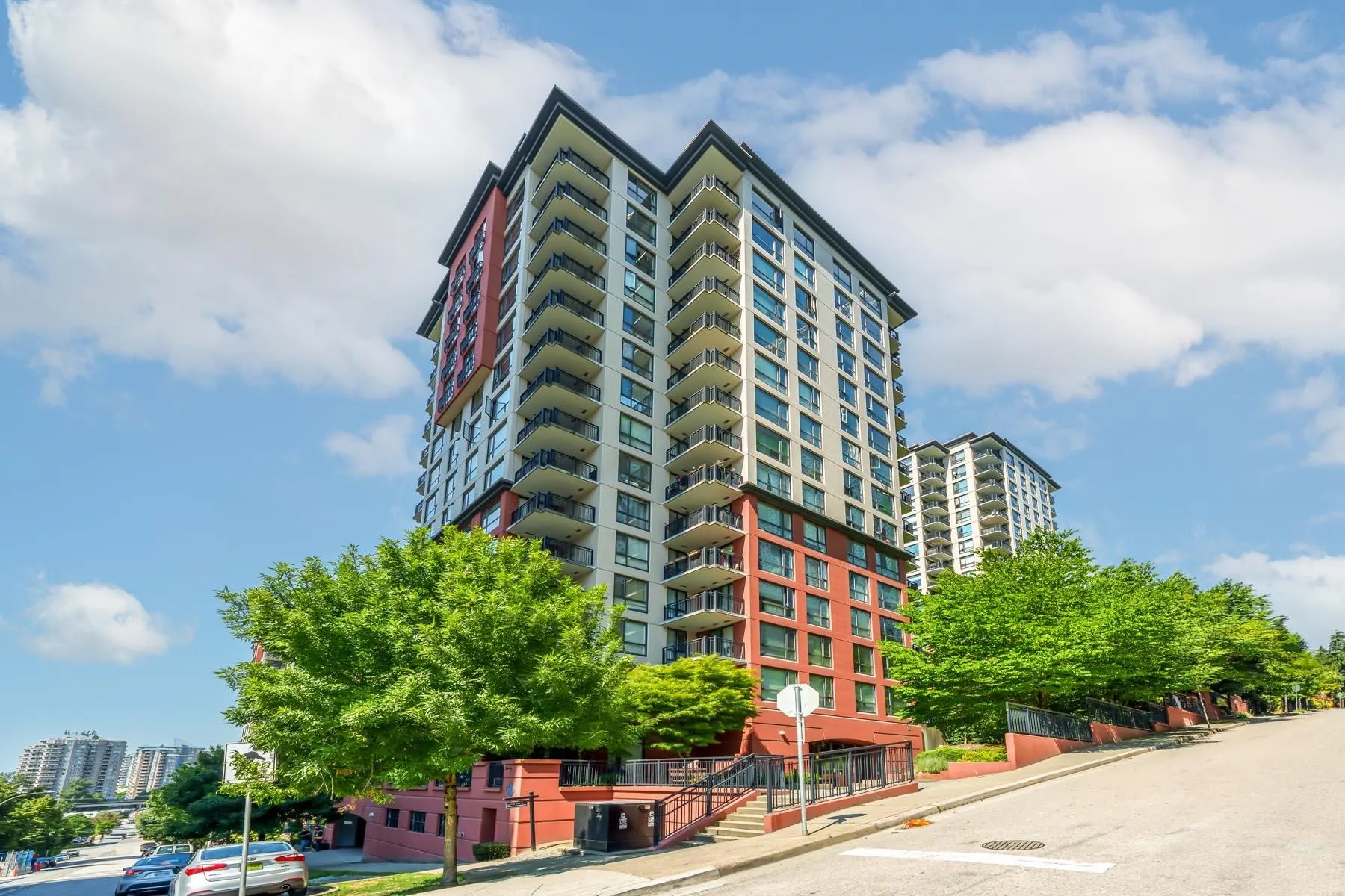 813 Agnes Street #601