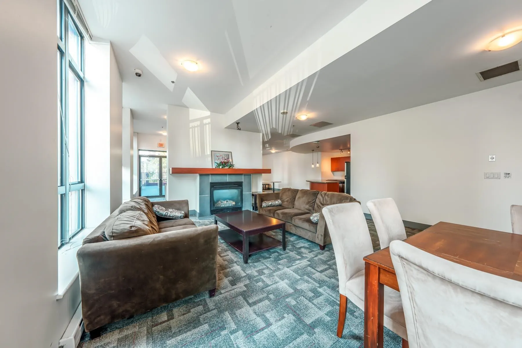 813 Agnes Street #601