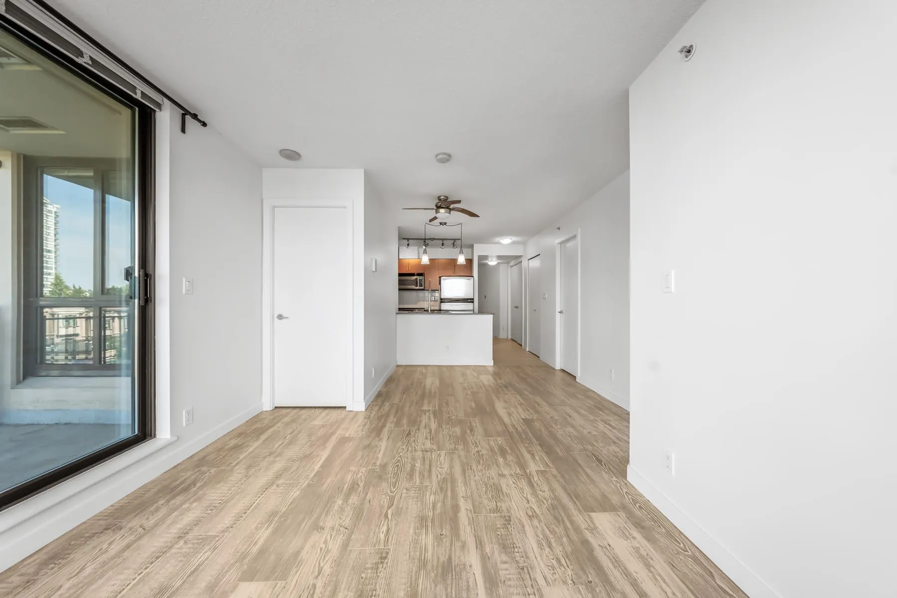 813 Agnes Street #601
