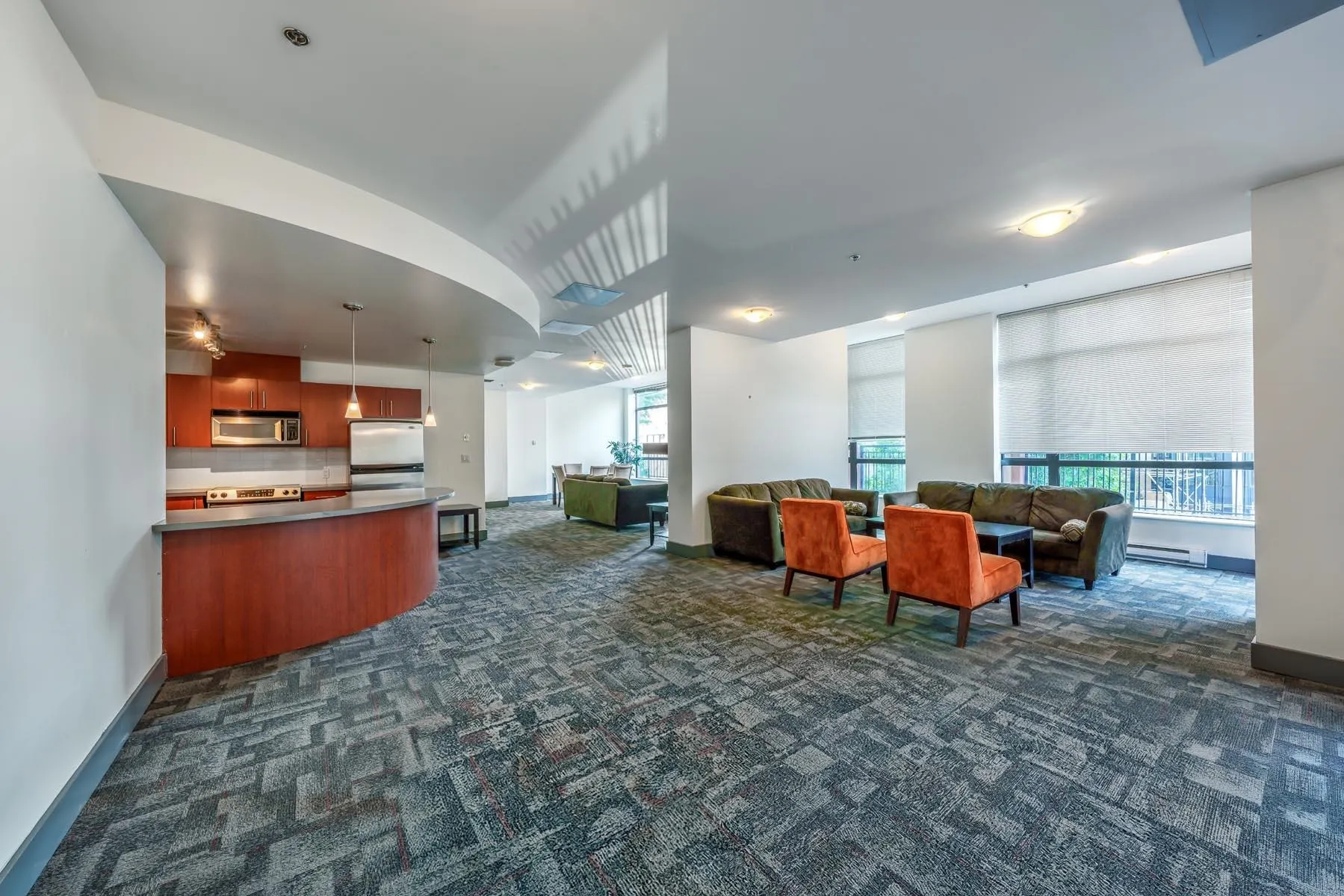 813 Agnes Street #601