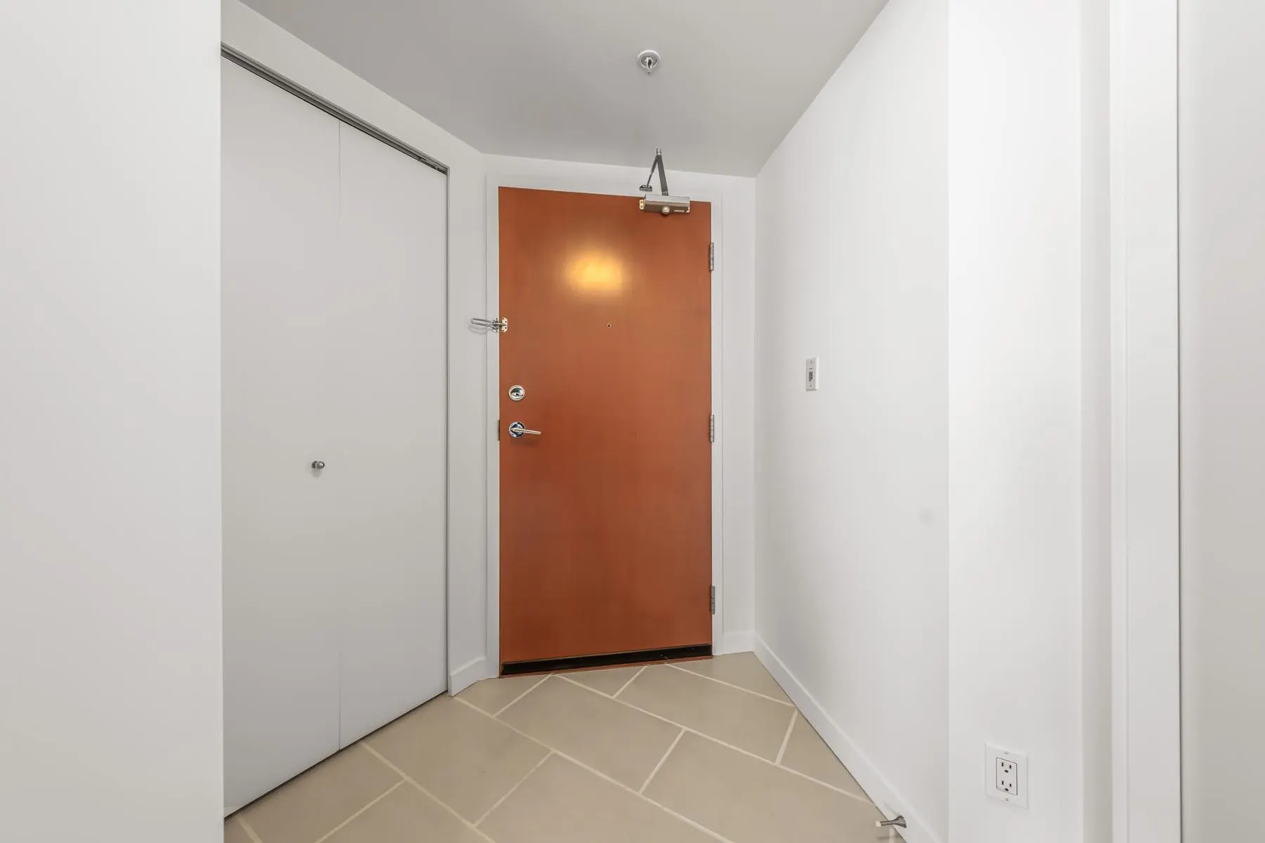 813 Agnes Street #601