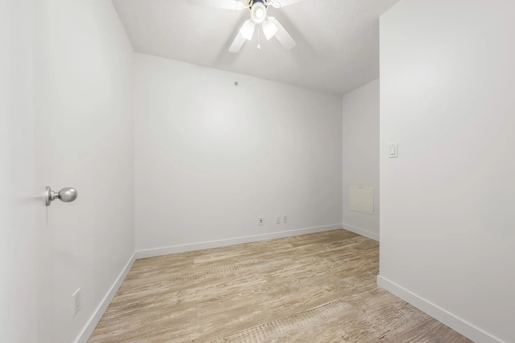 813 Agnes Street #601