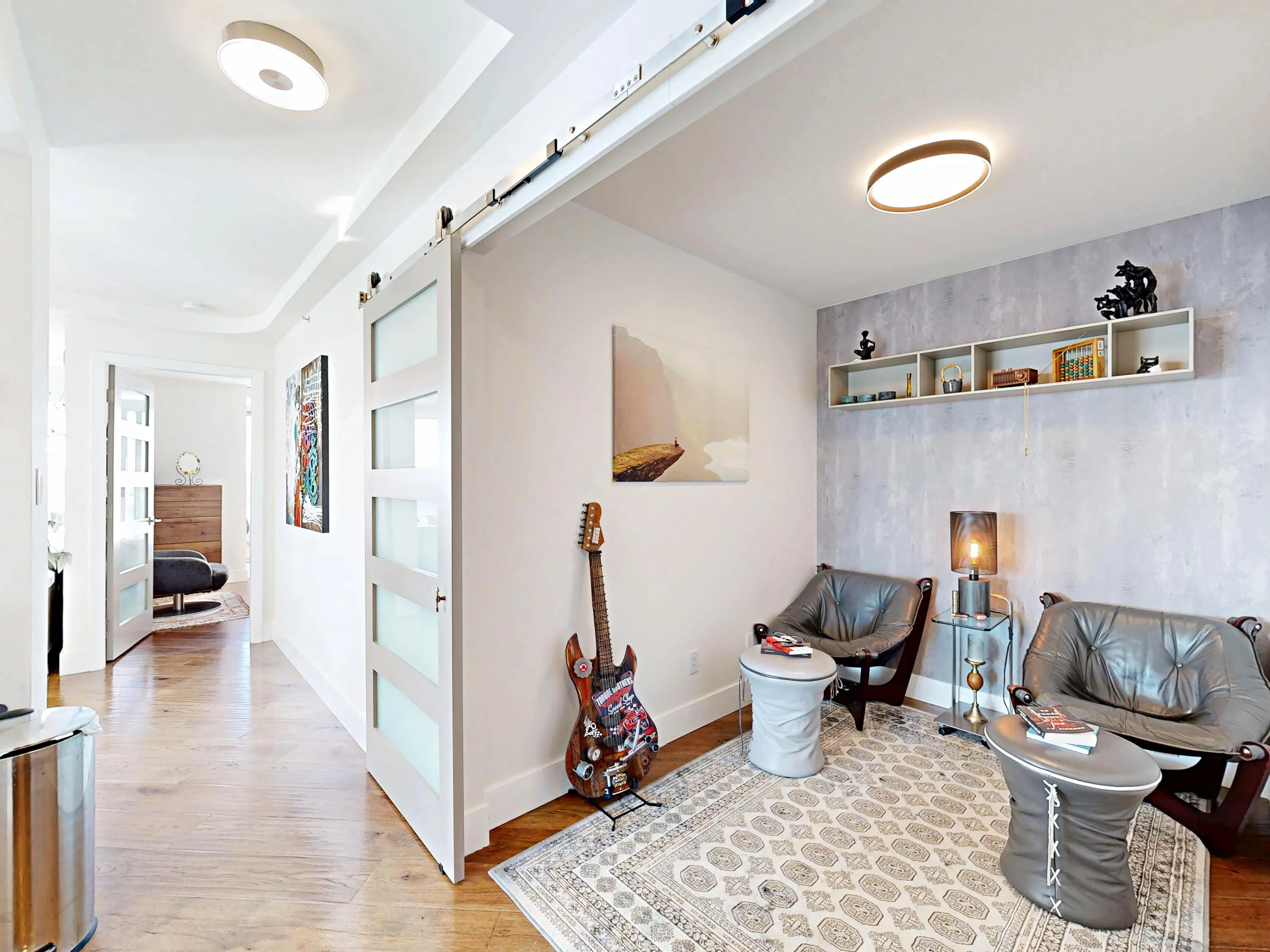 1033 Marinaside Crescent #2706