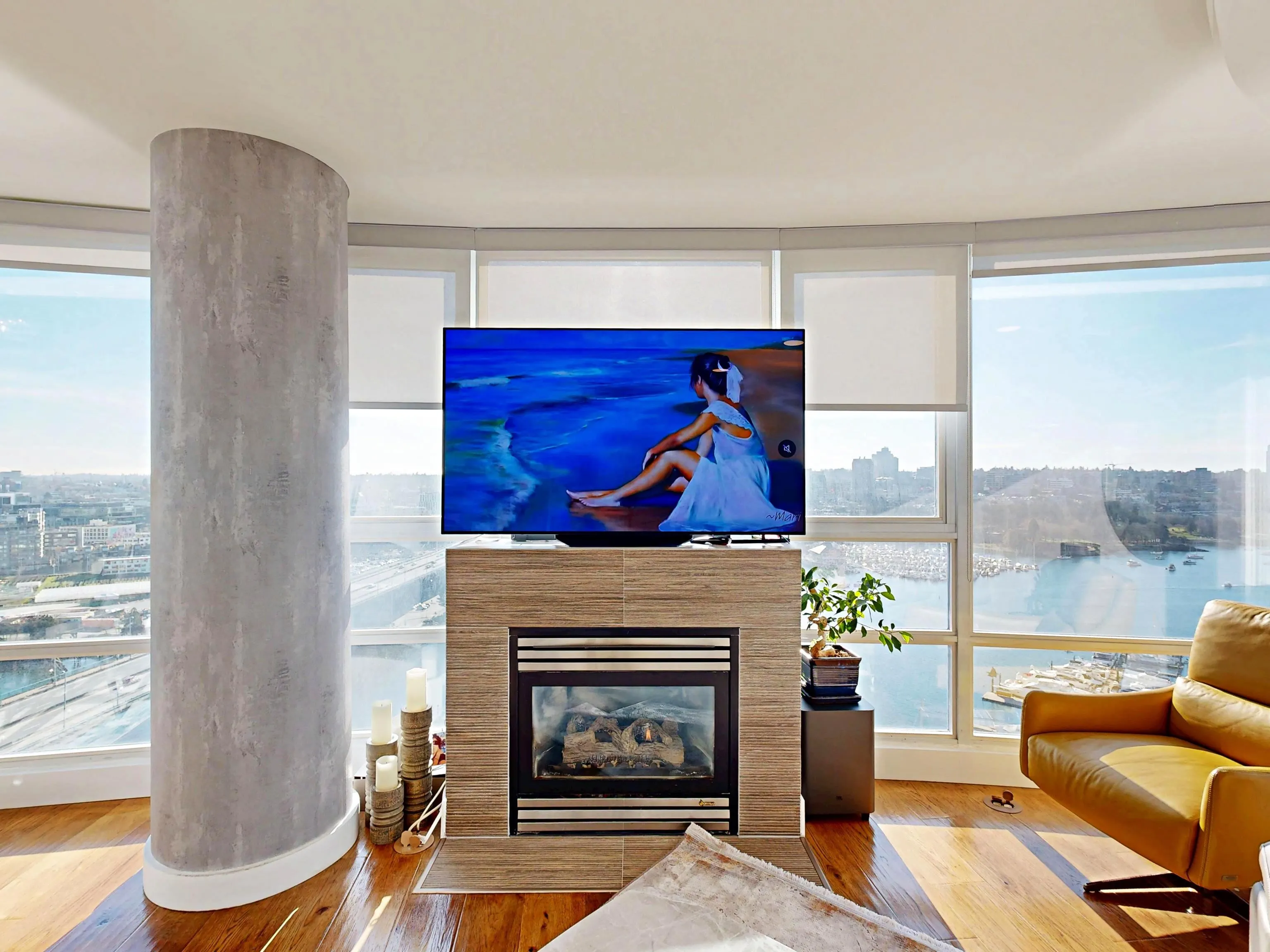 1033 Marinaside Crescent #2706