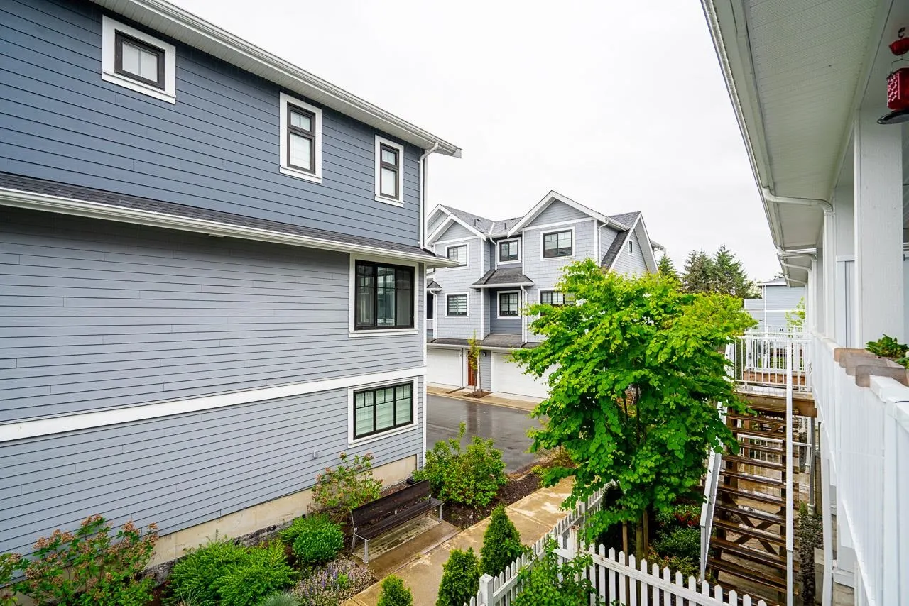 789 Ota Avenue #4