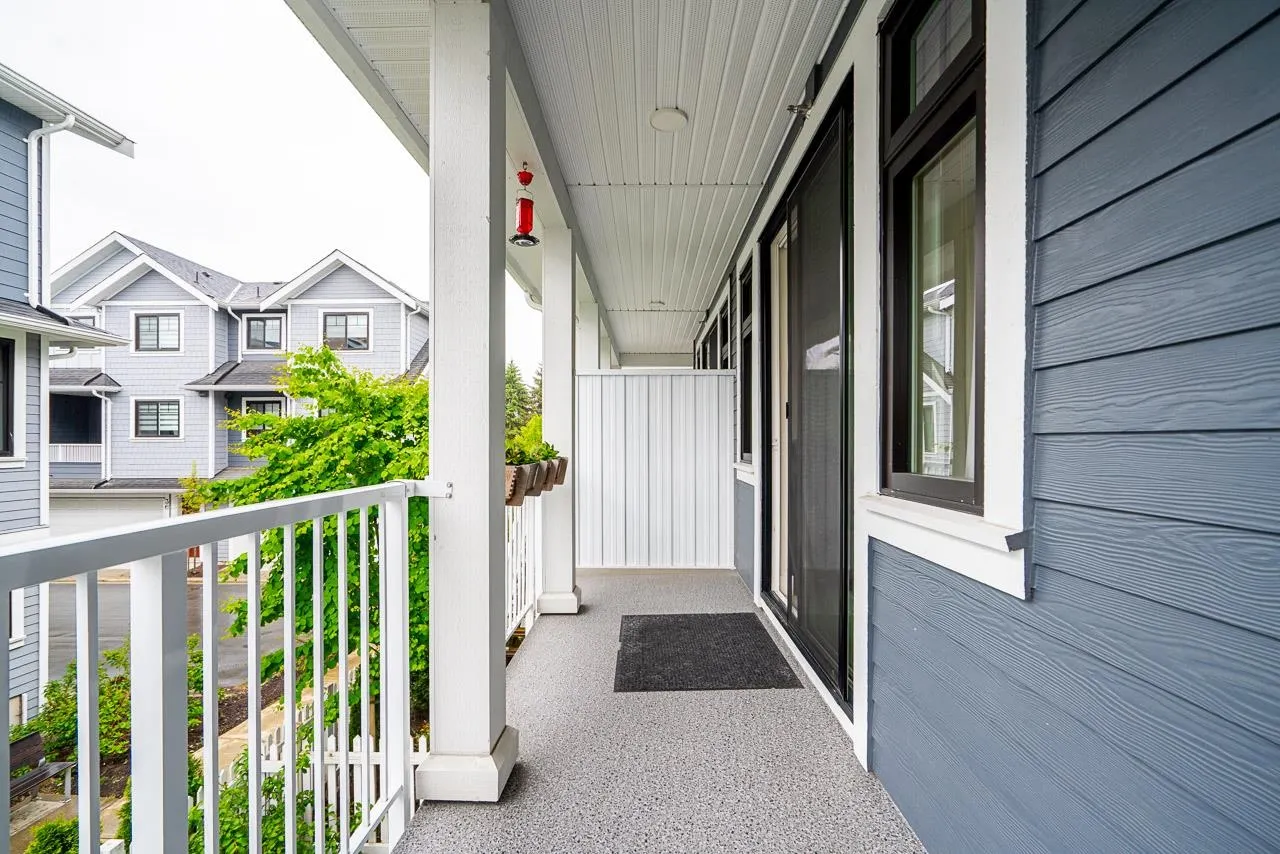 789 Ota Avenue #4