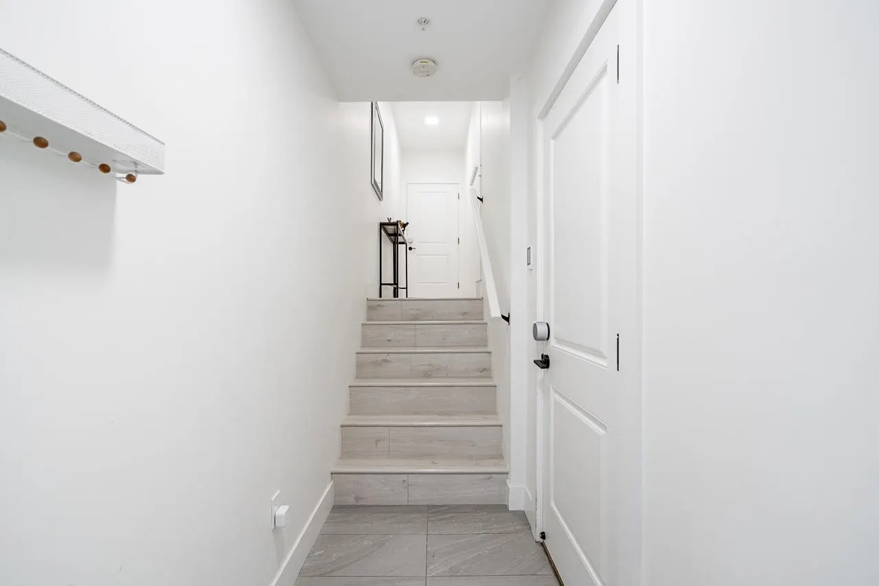 789 Ota Avenue #4