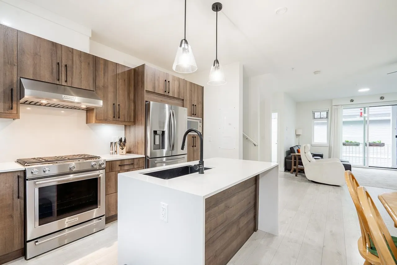 789 Ota Avenue #4
