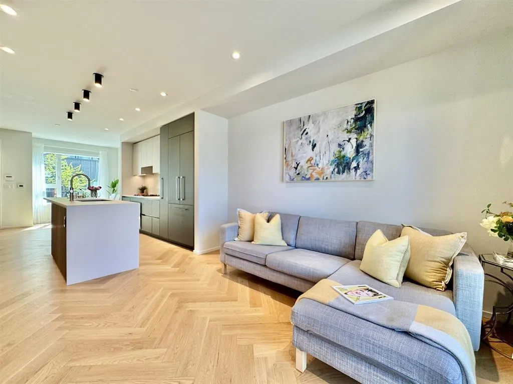805 W 49th Avenue #173