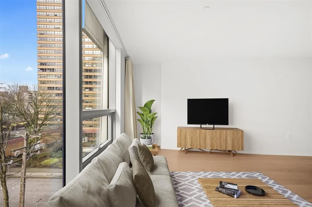 1568 Alberni Street #60X