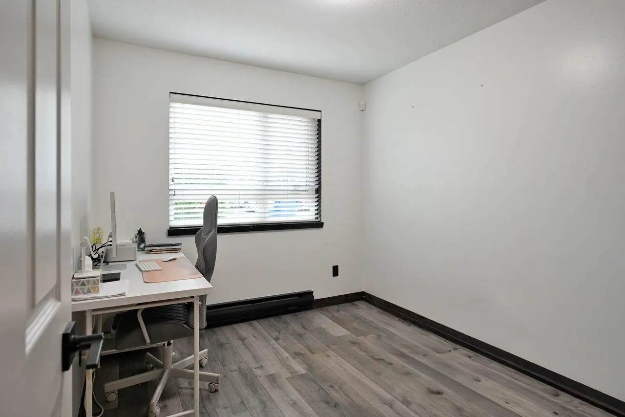 20189 54 Avenue #108